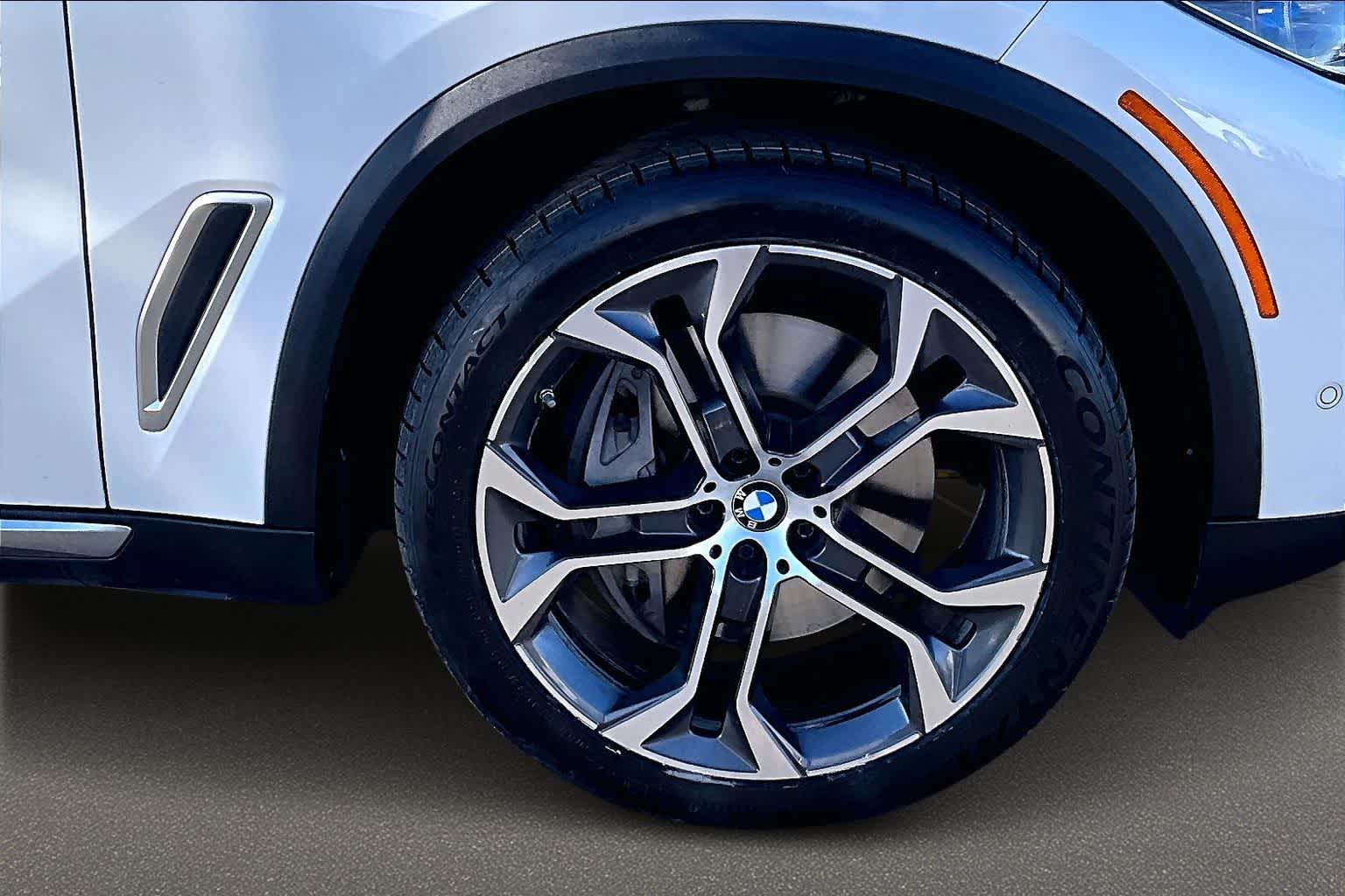 Thumbnail: 2021 BMW X5 - 34
