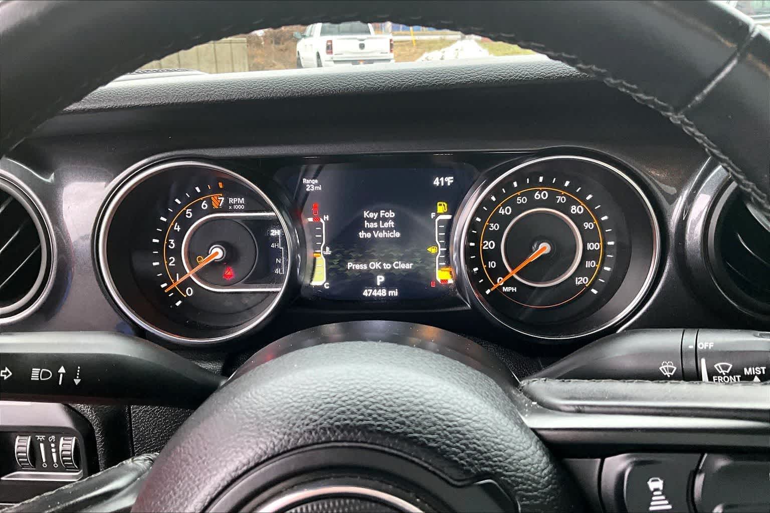 Thumbnail: 2021 Jeep Gladiator - 18