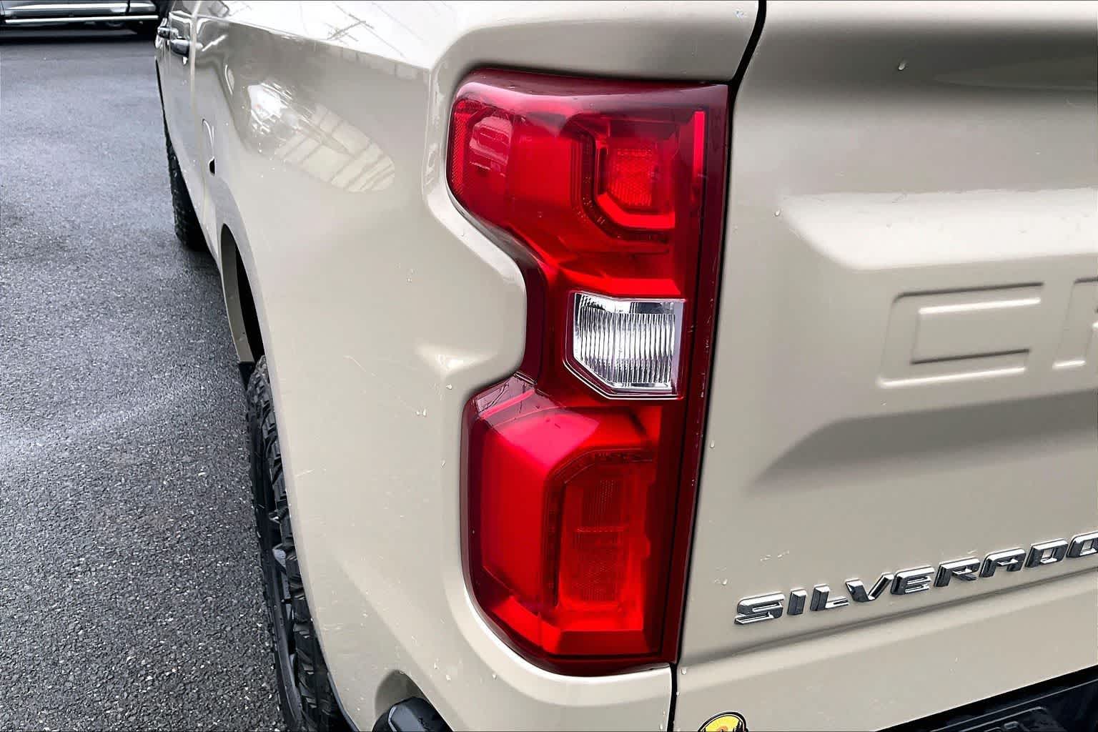 Thumbnail: 2023 Chevrolet Silverado 1500 - 31