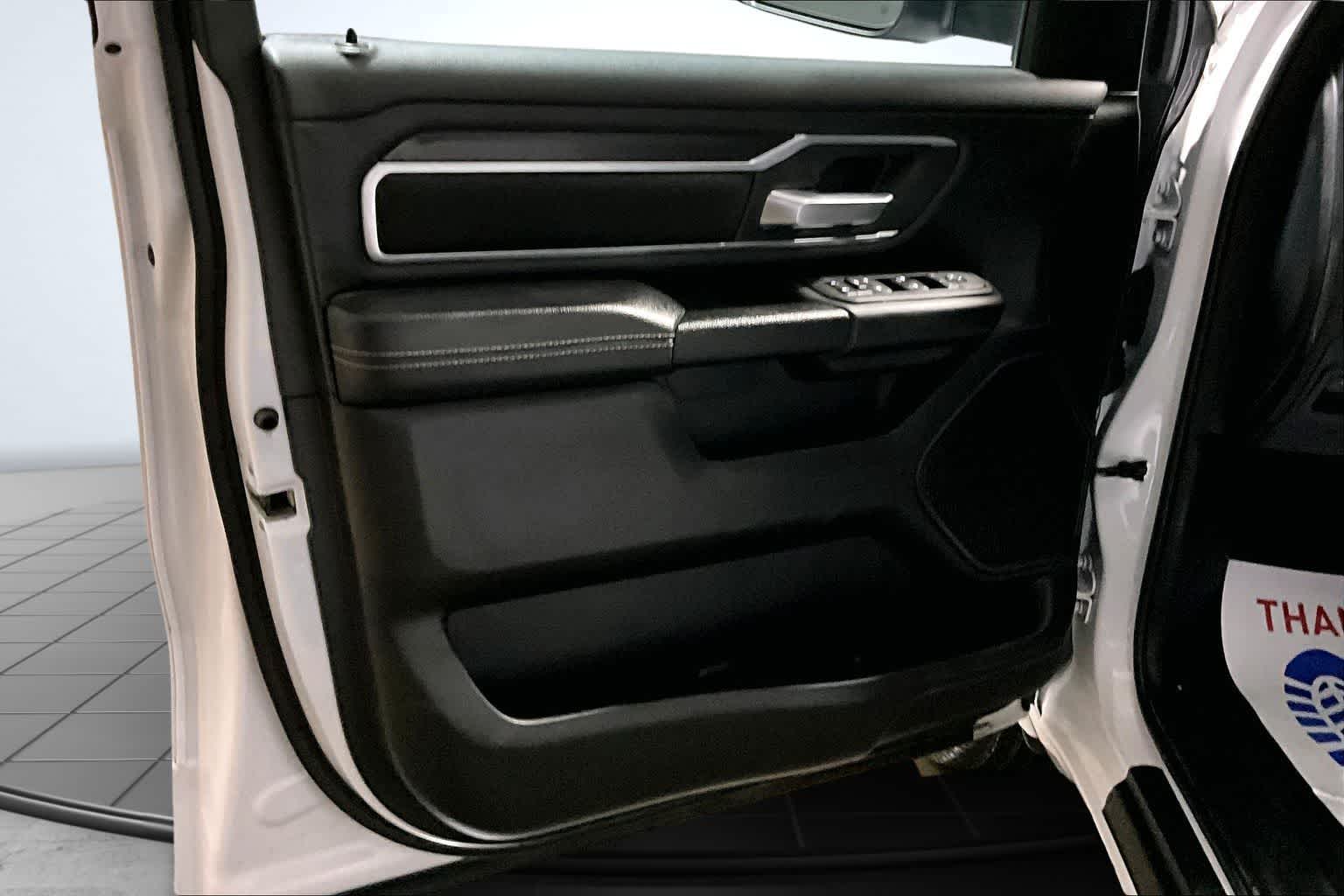 Thumbnail: 2025 RAM 1500 - 28