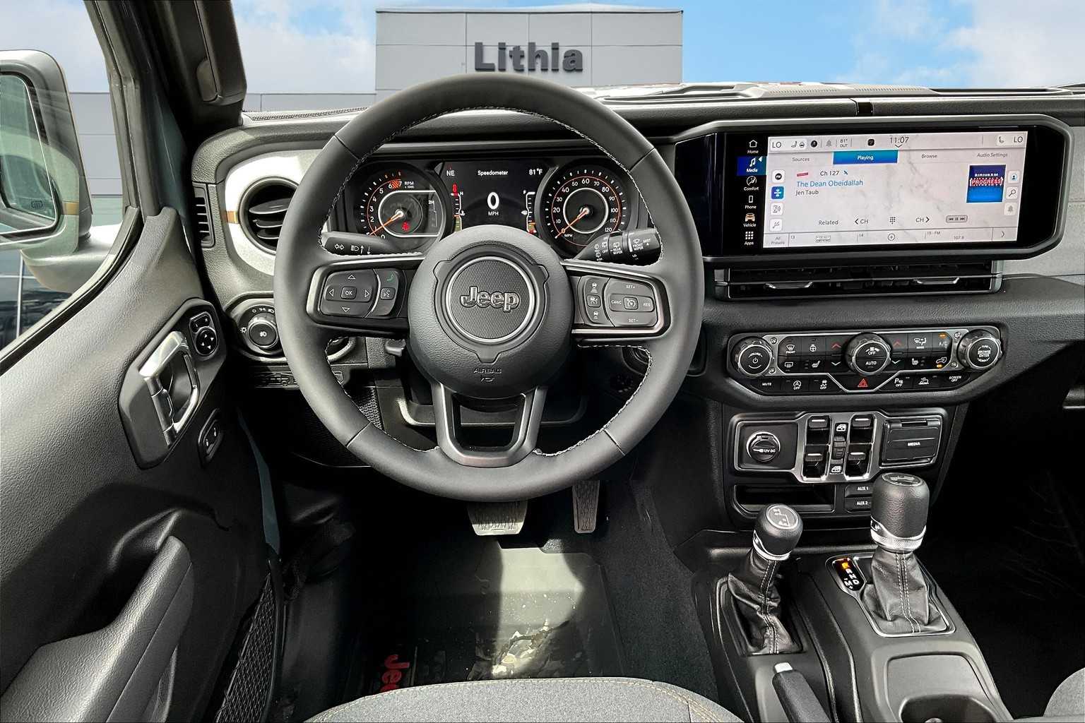 Thumbnail: 2025 Jeep Wrangler - 15