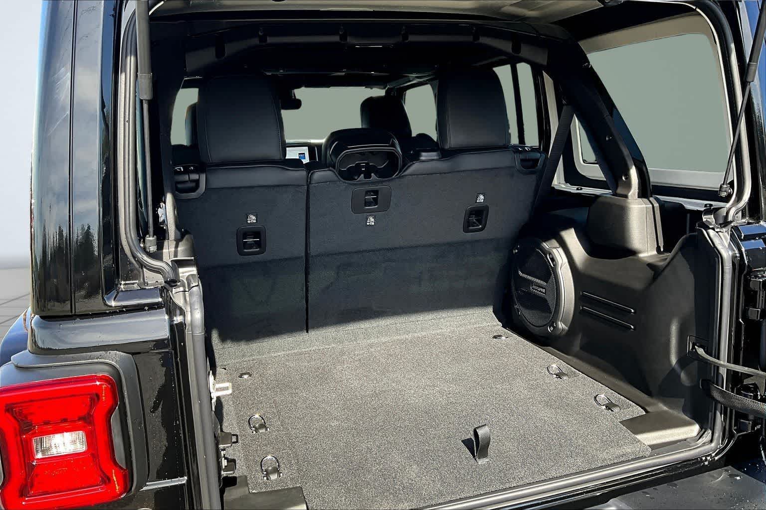 Thumbnail: 2026 Jeep Wrangler - 19