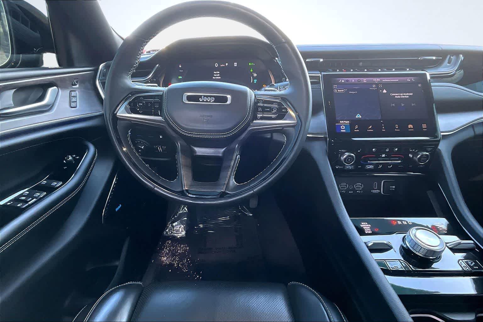 Thumbnail: 2023 Jeep Grand Cherokee - 15