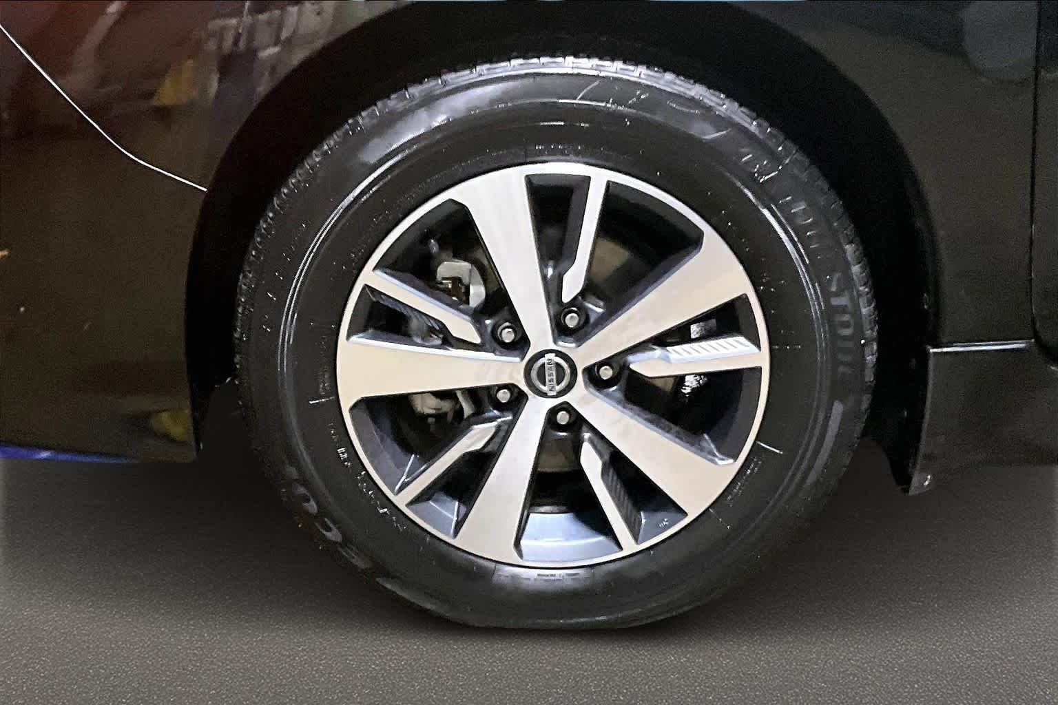 Thumbnail: 2022 Nissan Leaf - 8