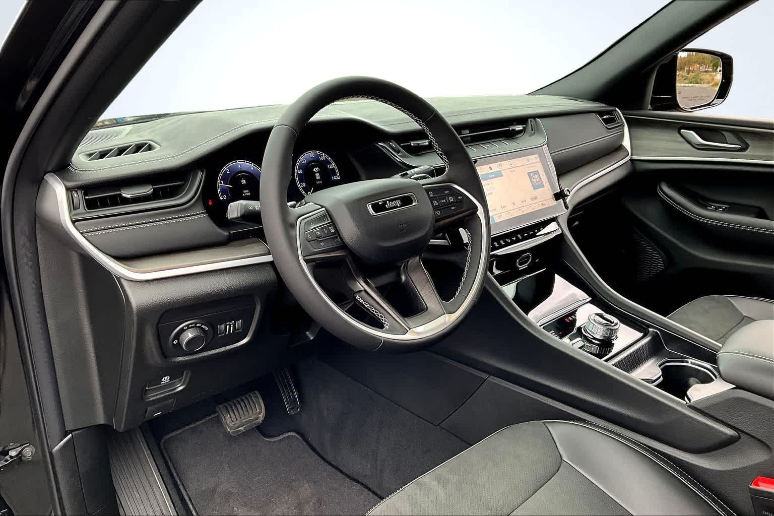 Thumbnail: 2026 Jeep Grand Cherokee - 2
