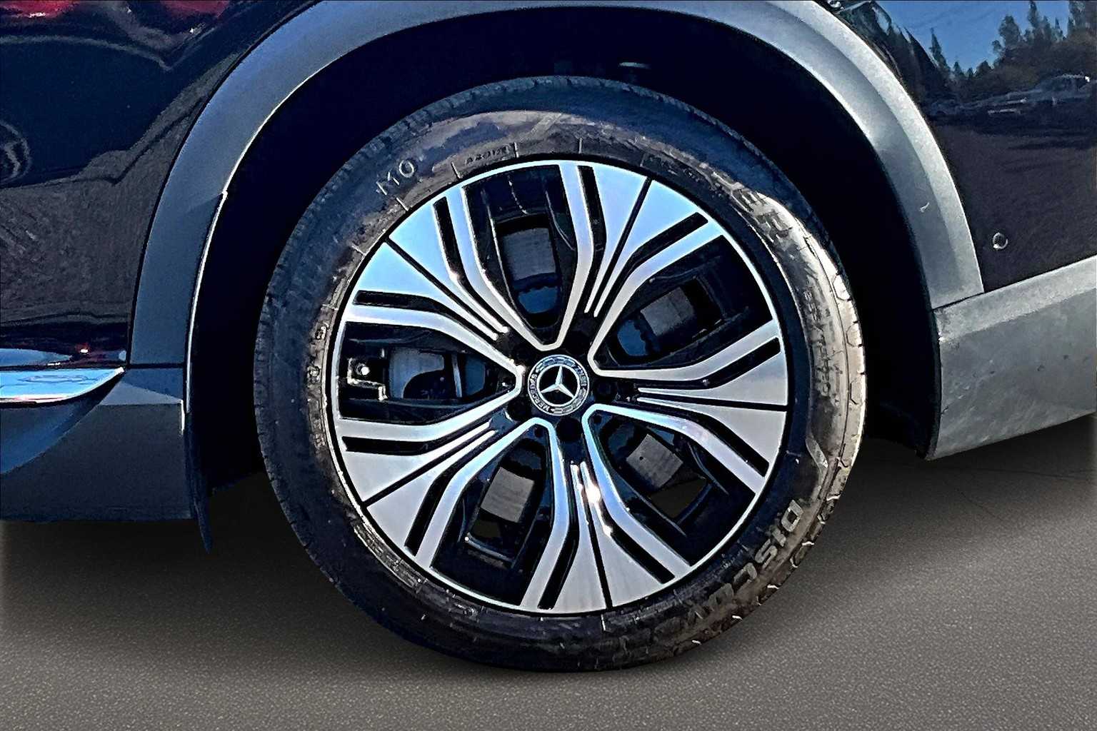 Thumbnail: 2023 Mercedes-Benz EQE - 35