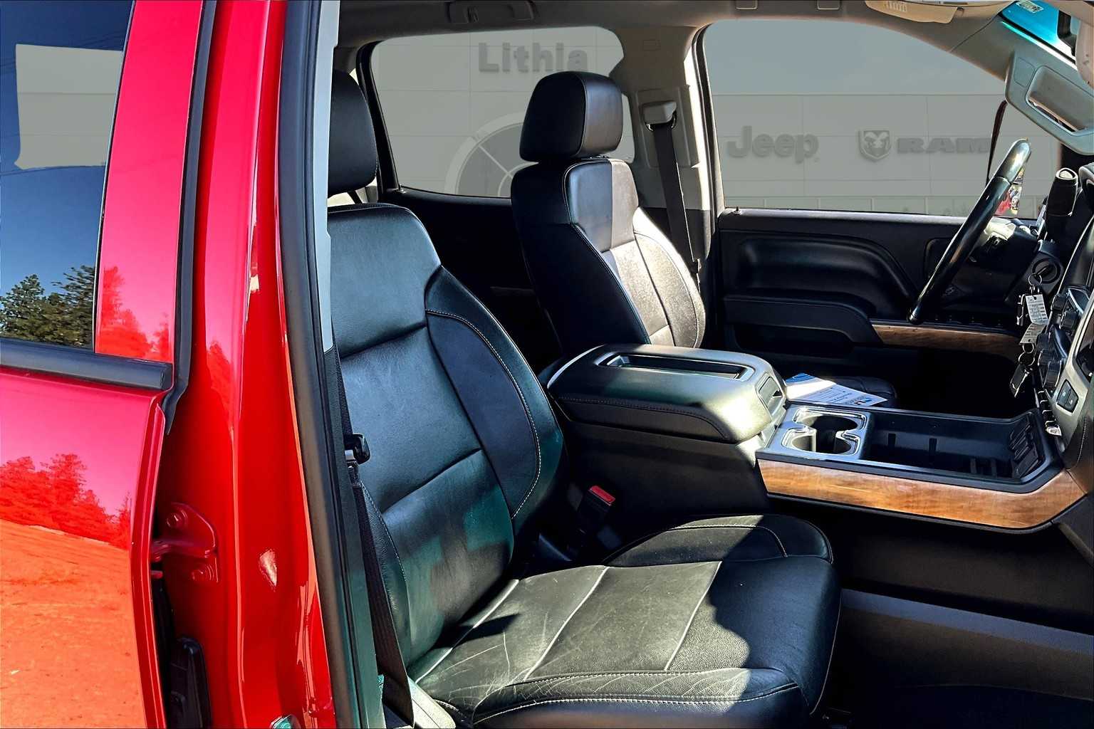 Thumbnail: 2015 Chevrolet Silverado 2500 - 14