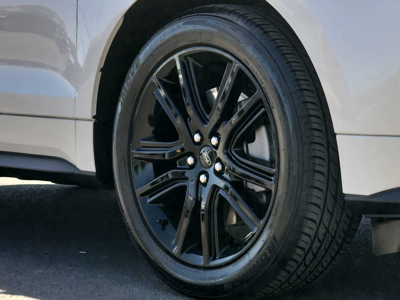 Thumbnail: 2022 Ford Edge - 12