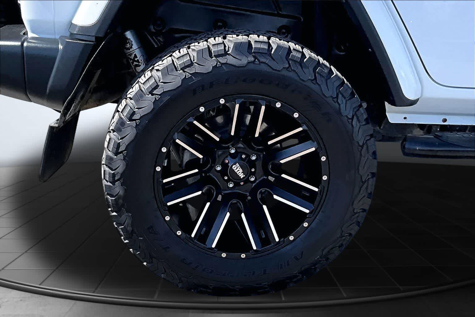 Thumbnail: 2023 Jeep Wrangler - 34