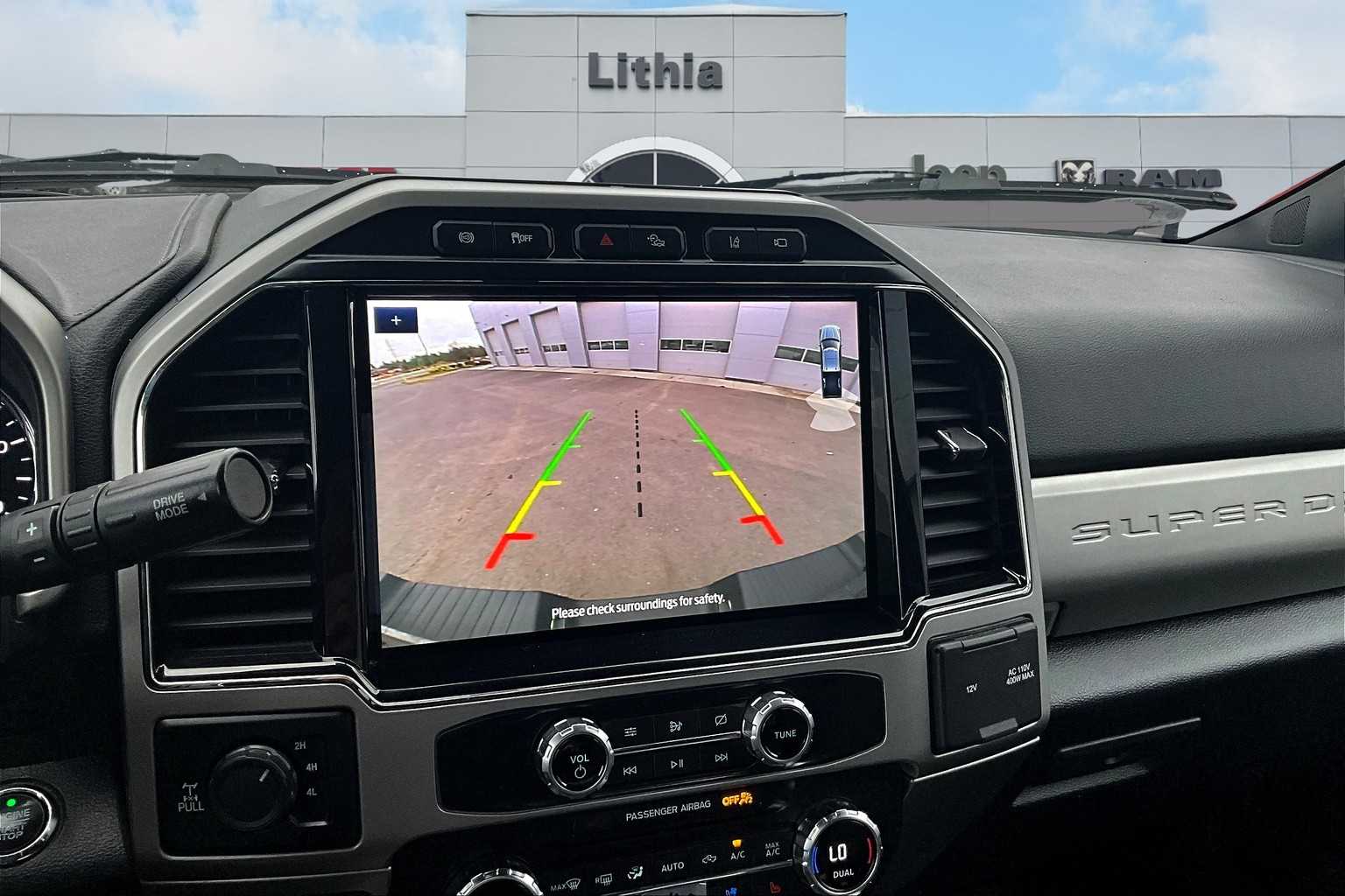 Thumbnail: 2022 Ford Econoline - 27