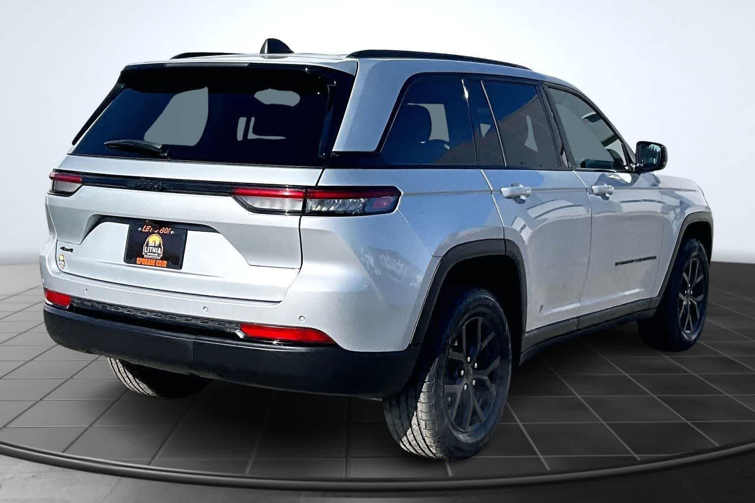 Thumbnail: 2024 Jeep Grand Cherokee - 23