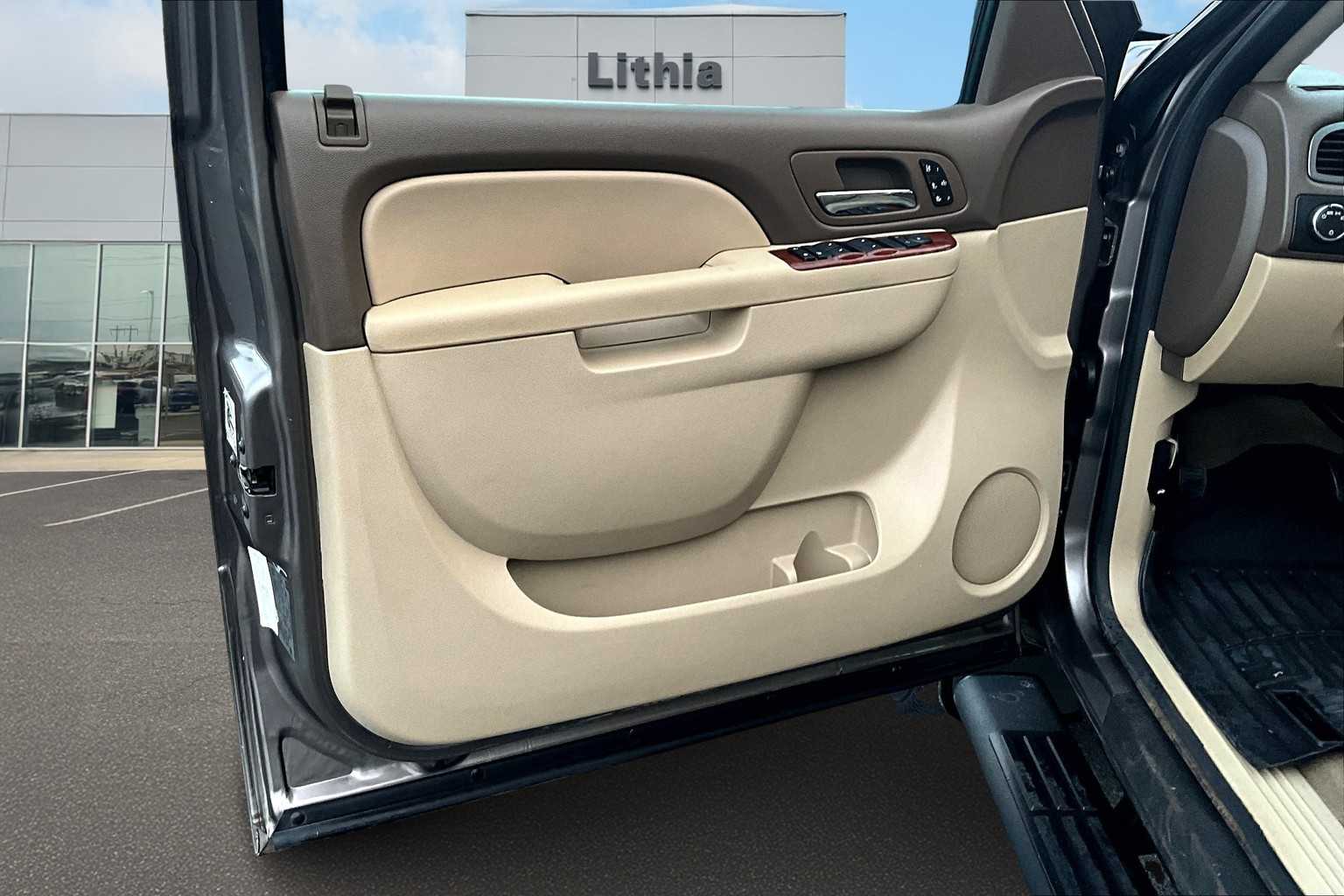 Thumbnail: 2012 Chevrolet Silverado 2500 - 28