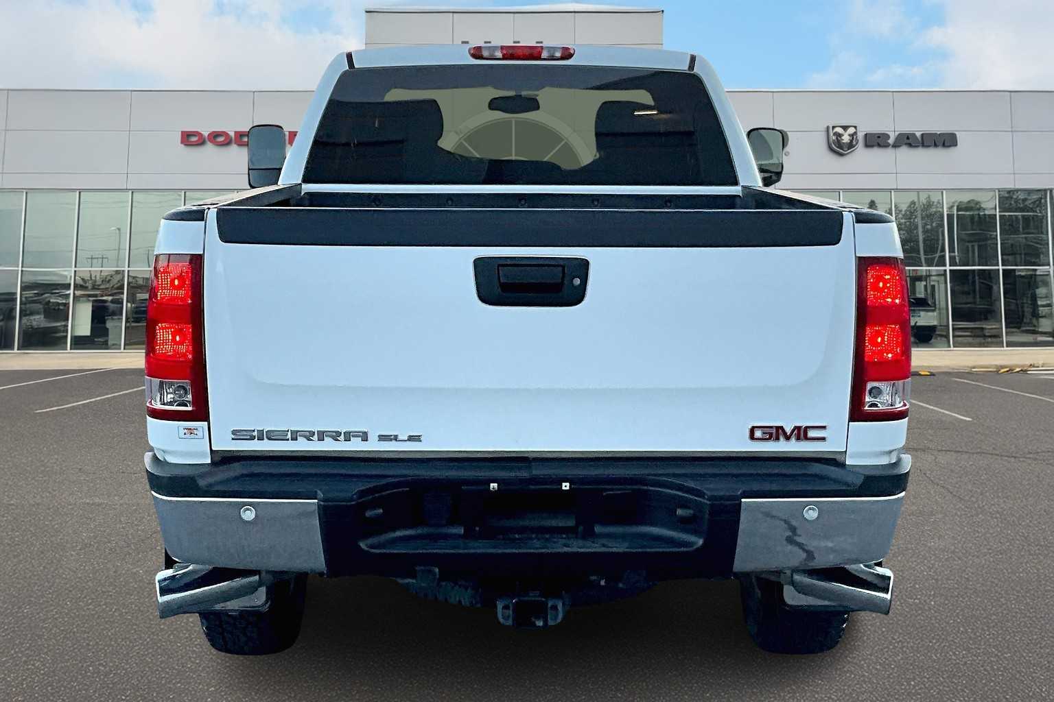 Thumbnail: 2009 GMC Sierra 2500 - 5