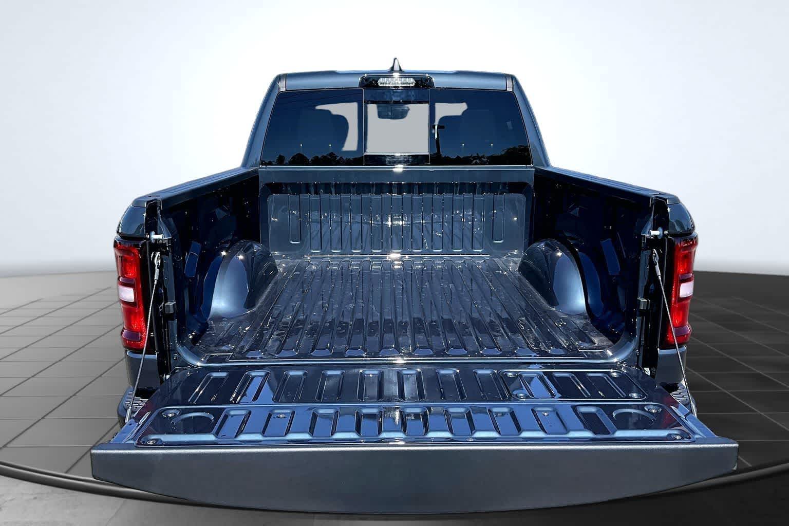 Thumbnail: 2026 RAM 1500 - 19