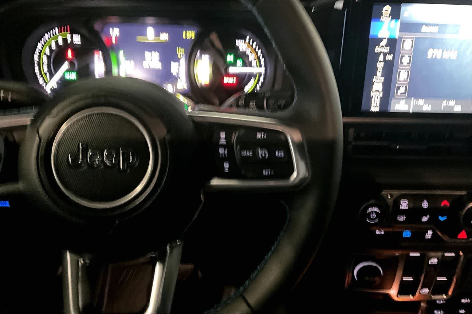 Thumbnail: 2024 Jeep Wrangler - 26