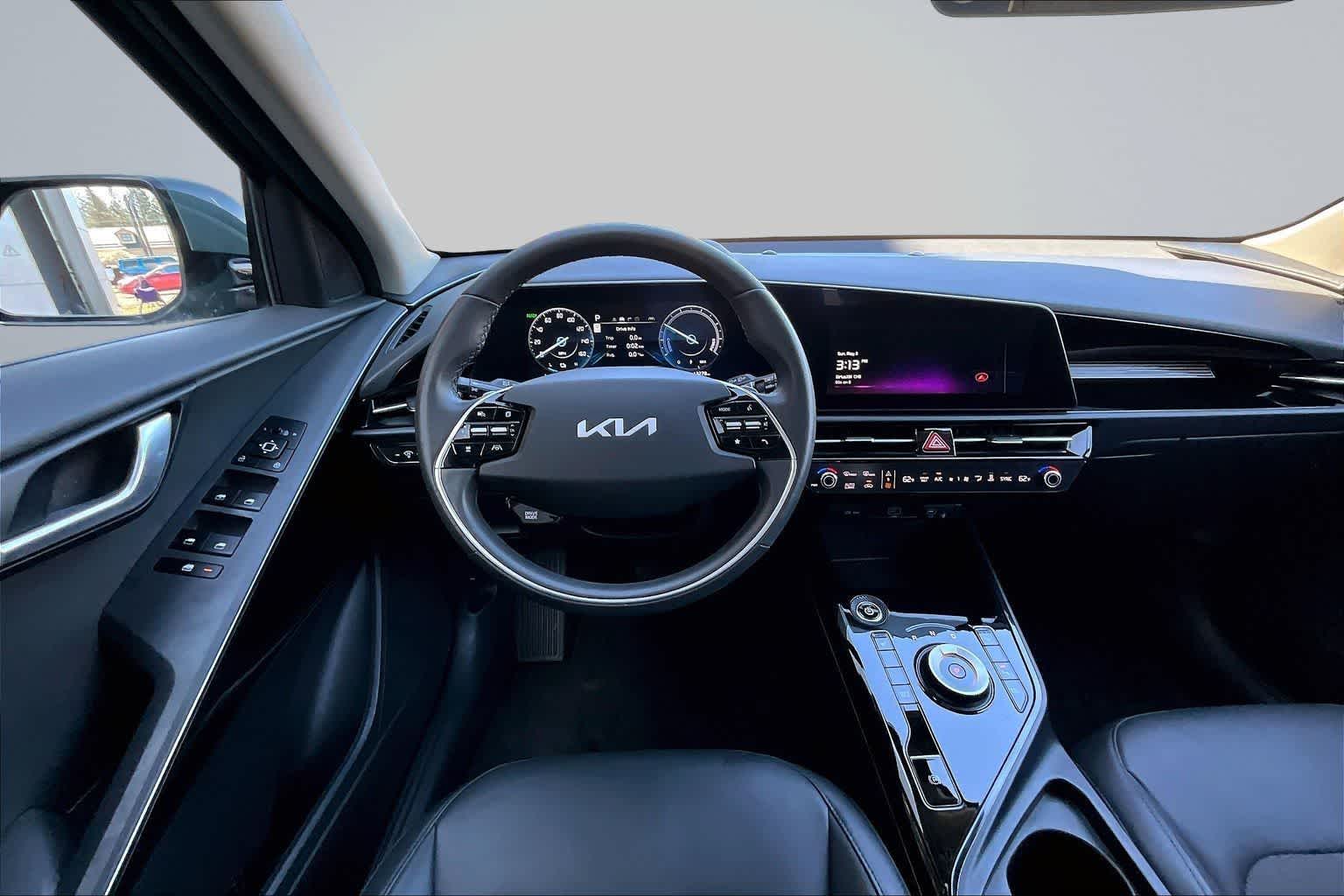 Thumbnail: 2024 Kia Niro - 15
