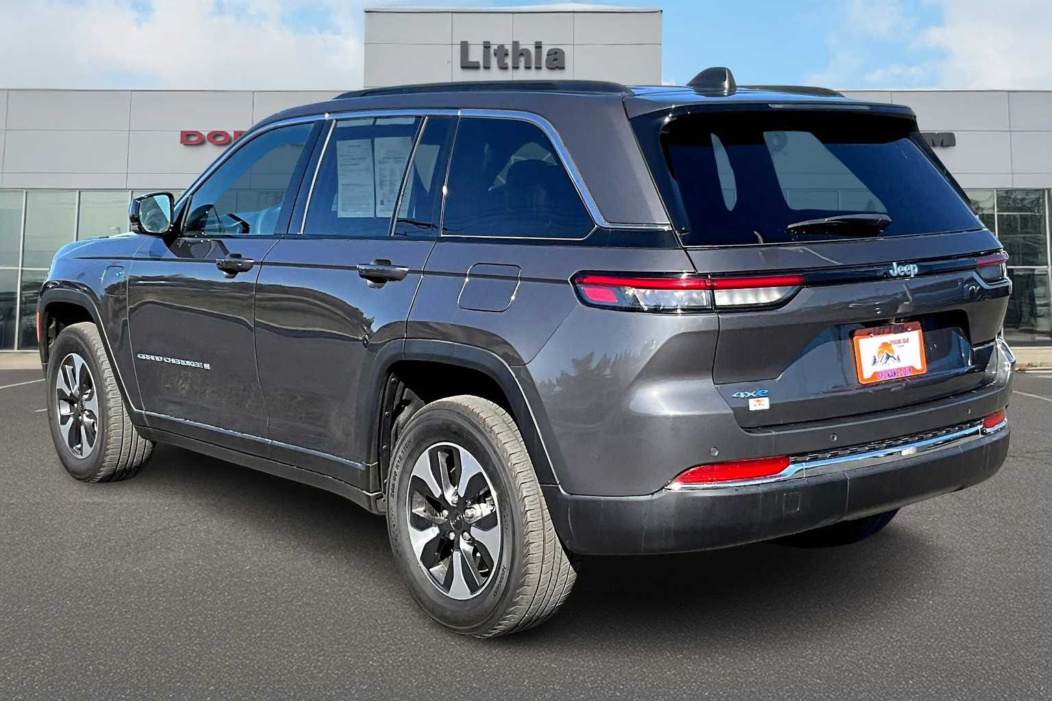 2024 Jeep Cherokee Limited 4xe photo 4