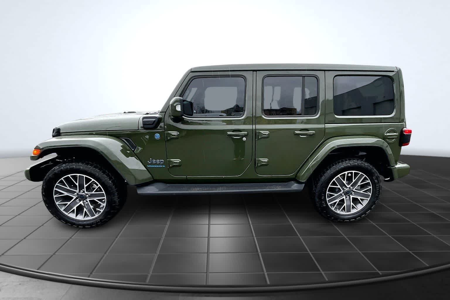 Thumbnail: 2024 Jeep Wrangler - 3