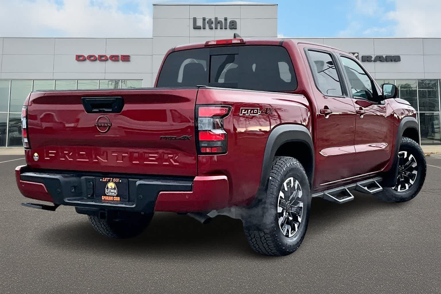 Thumbnail: 2024 Nissan Frontier - 23