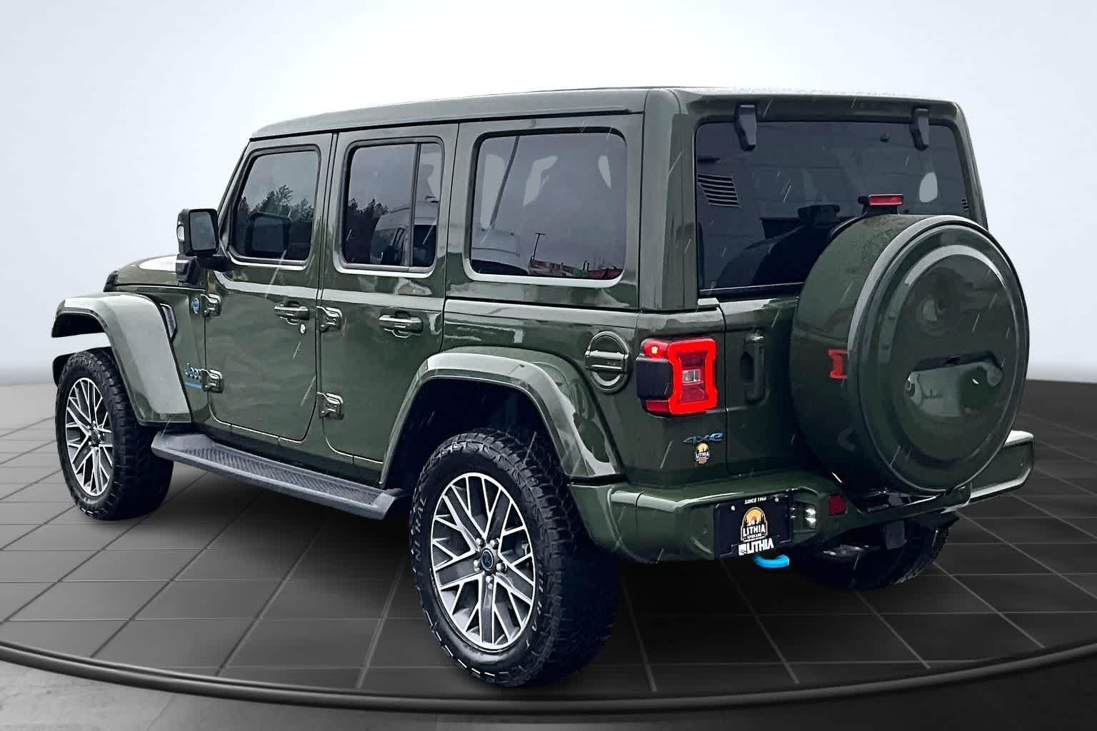 Thumbnail: 2024 Jeep Wrangler - 4