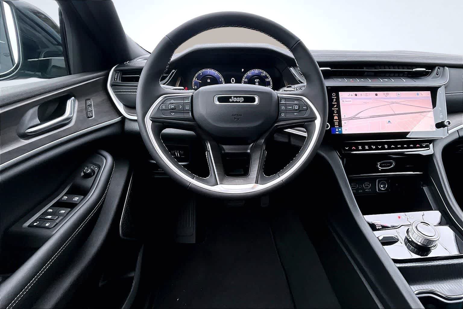 Thumbnail: 2026 Jeep Grand Cherokee - 15