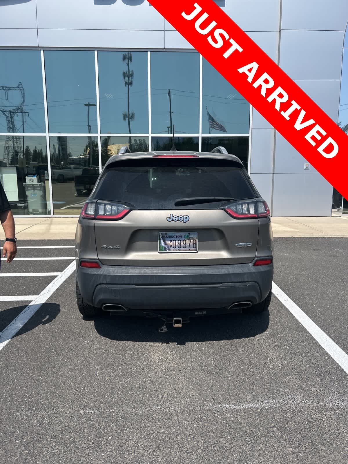 Thumbnail: 2019 Jeep Cherokee - 4
