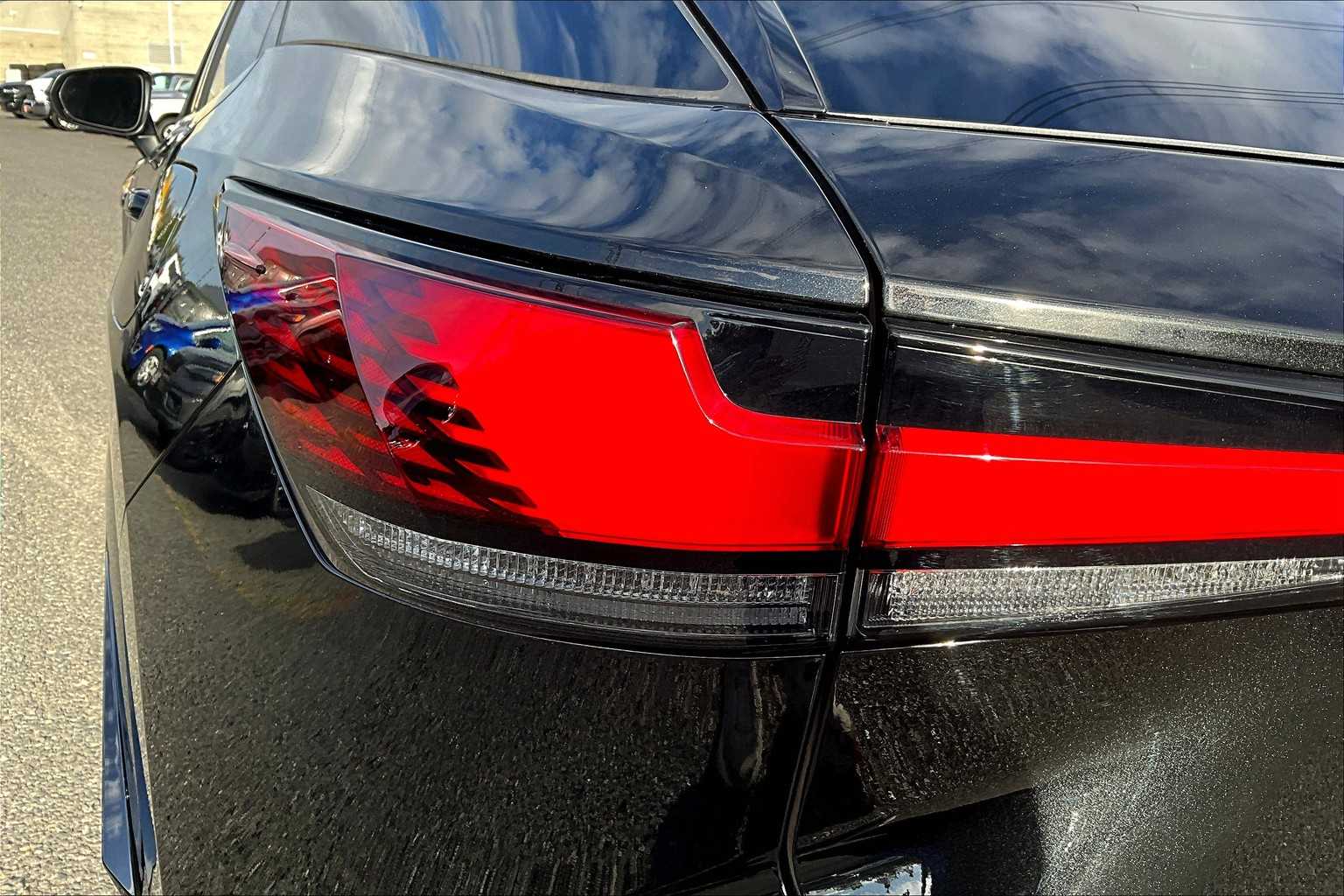 Thumbnail: 2024 Lexus RX - 32