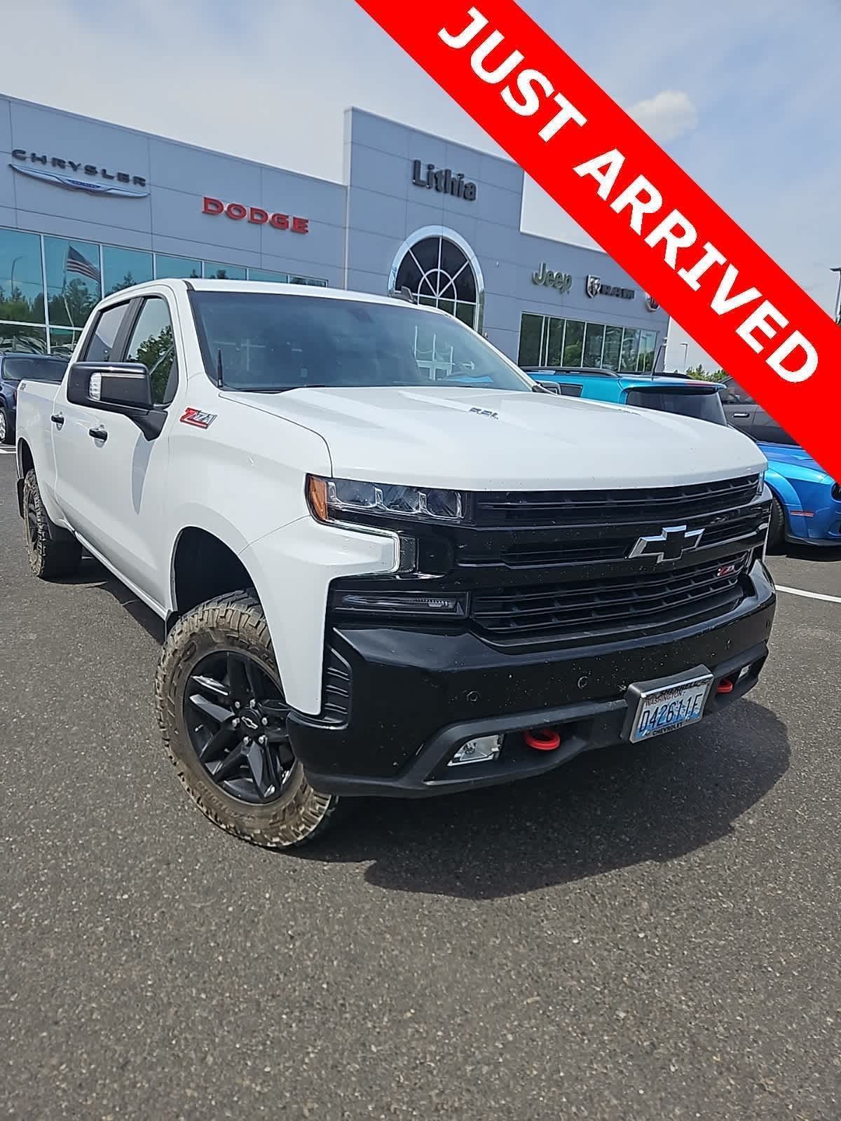 Thumbnail: 2021 Chevrolet Silverado 1500 - 3