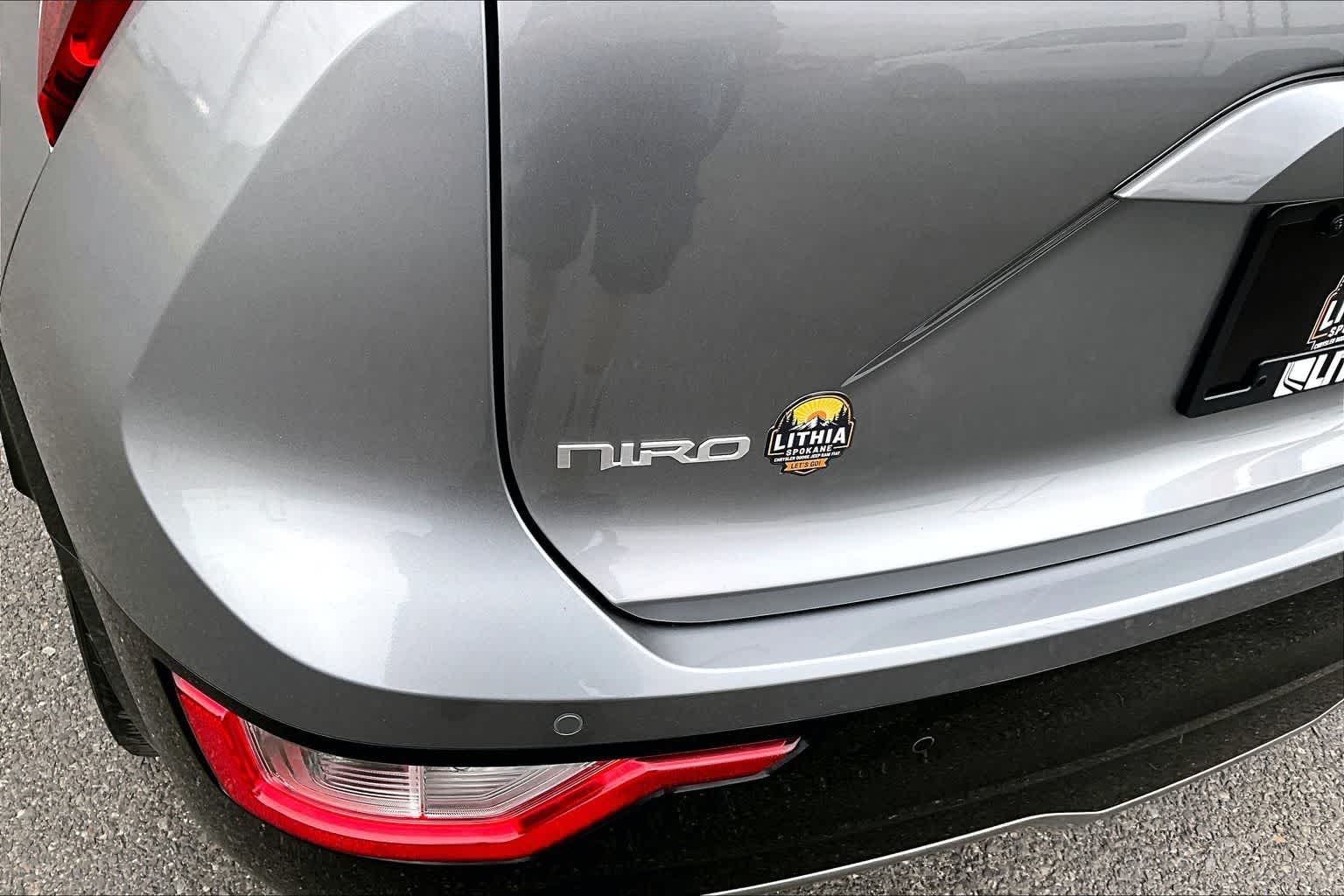 Thumbnail: 2024 Kia Niro - 7