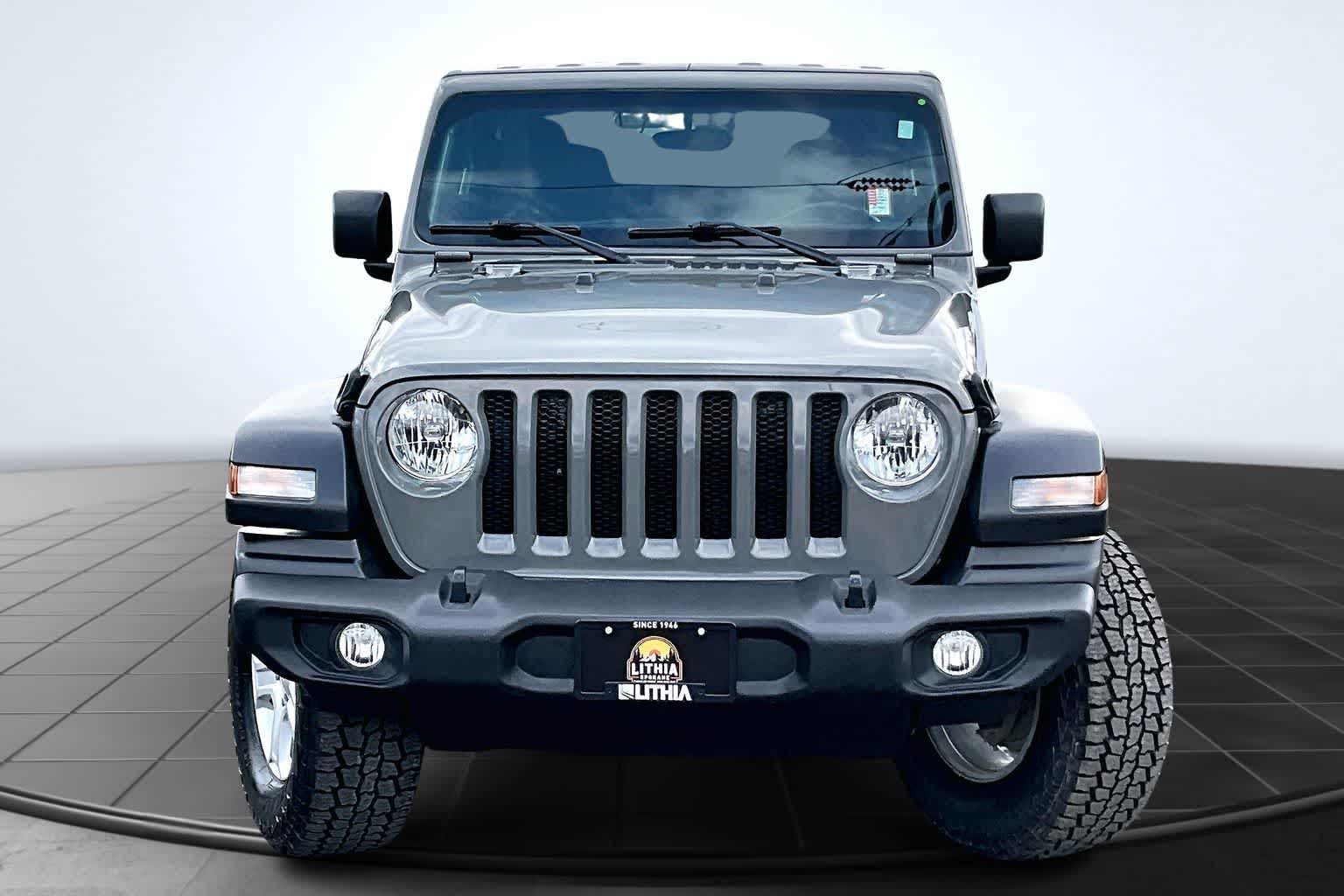 Thumbnail: 2021 Jeep Wrangler - 6