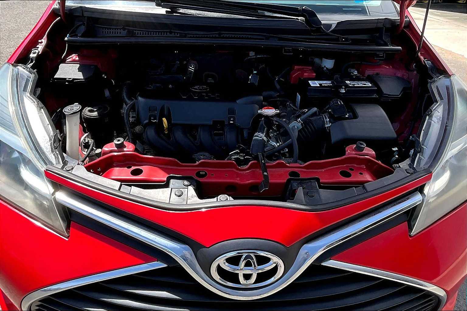 Thumbnail: 2016 Toyota Yaris - 8