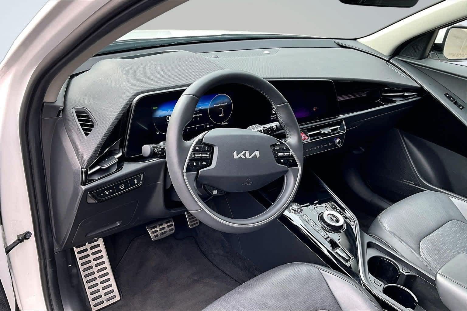 Used 2024 Kia Niro Wave with VIN KNDCT3L10R5077641 for sale in Spokane, WA