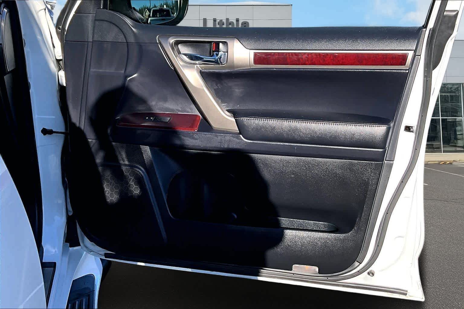 Thumbnail: 2019 Lexus GX - 29