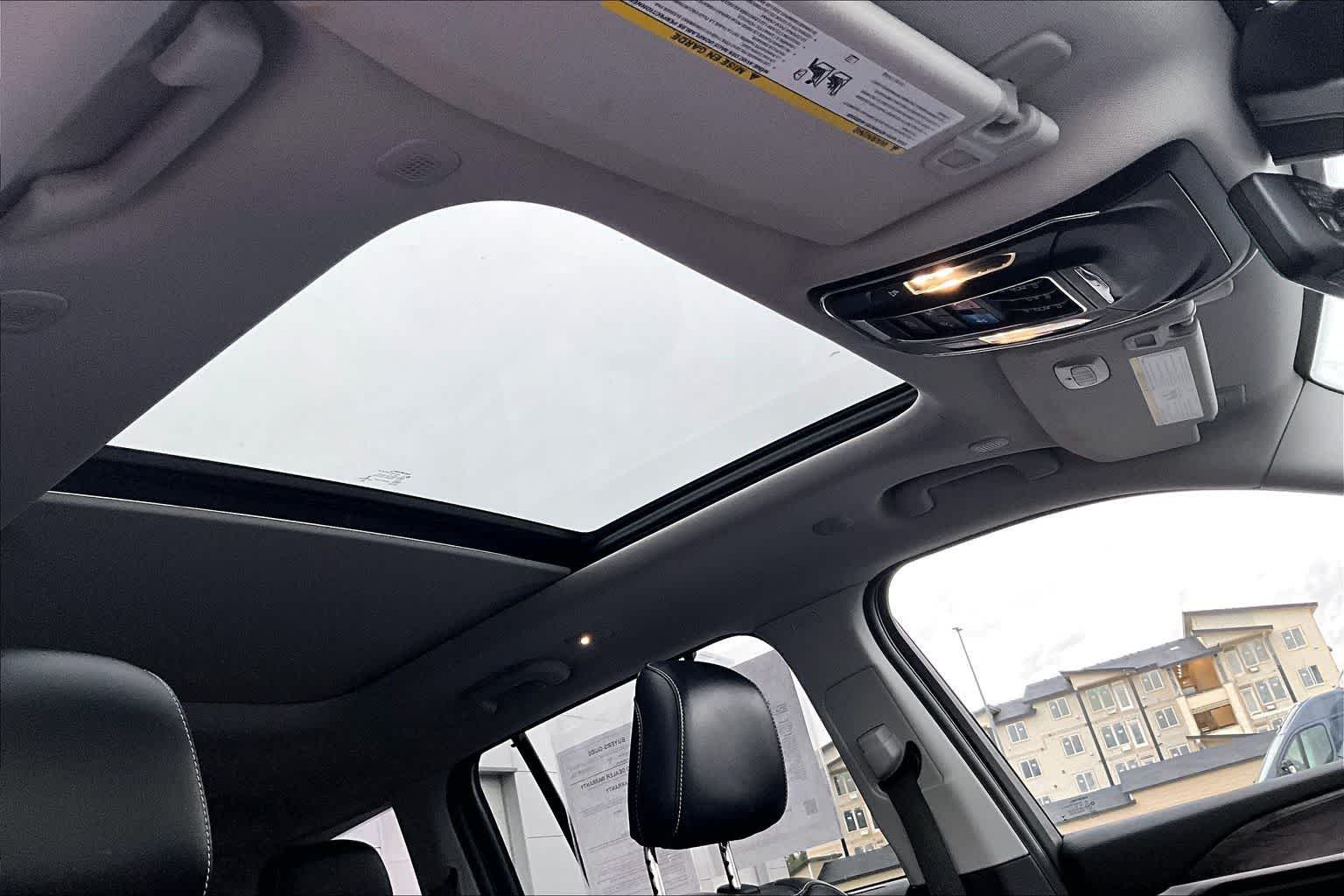 Thumbnail: 2022 Jeep Grand Cherokee - 30