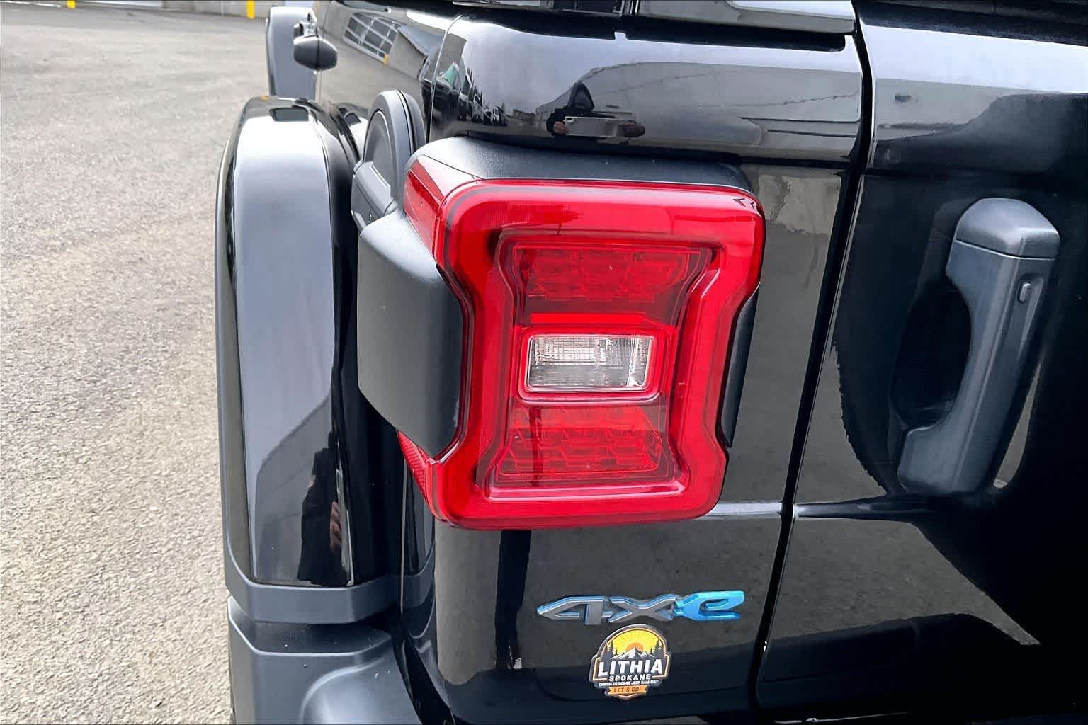 Thumbnail: 2024 Jeep Wrangler - 32