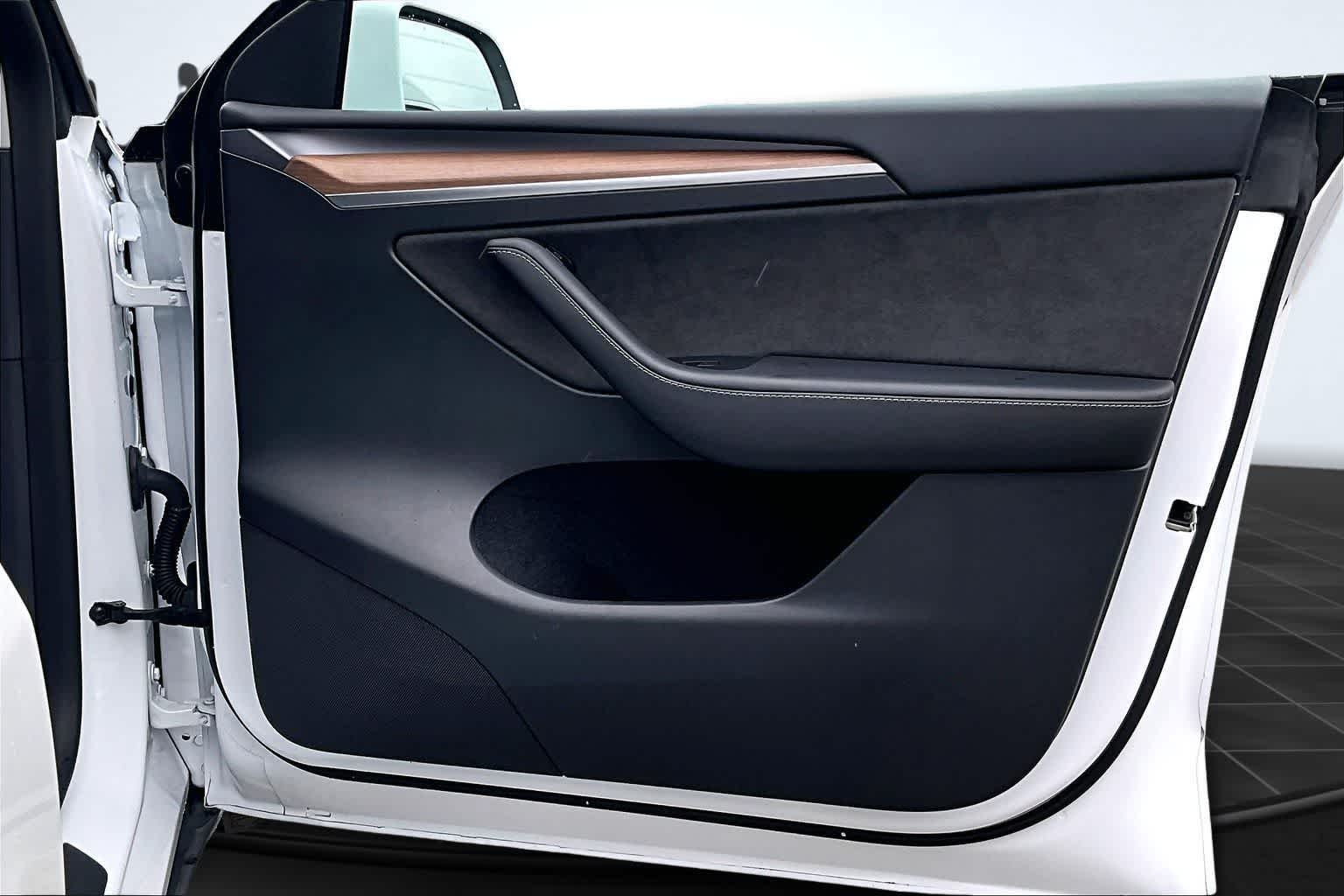 Thumbnail: 2023 Tesla Model Y - 29