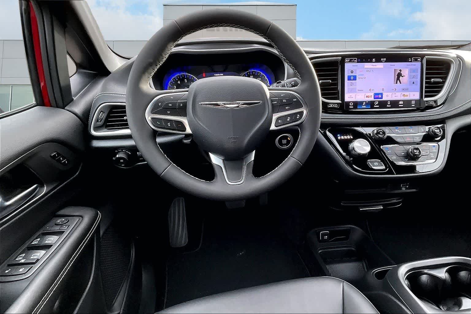 Thumbnail: 2026 Chrysler Pacifica - 15