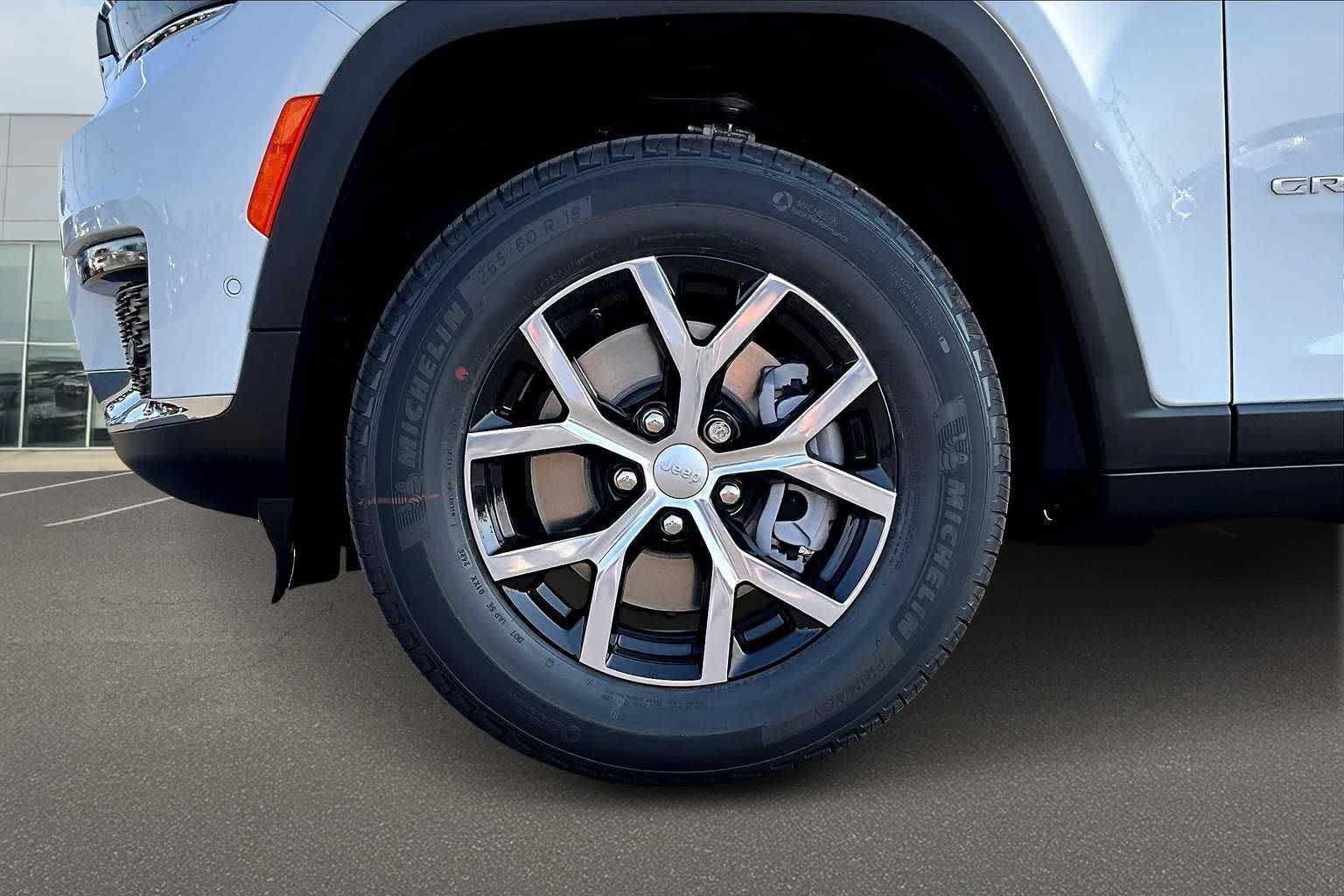 Thumbnail: 2025 Jeep Grand Cherokee L - 8