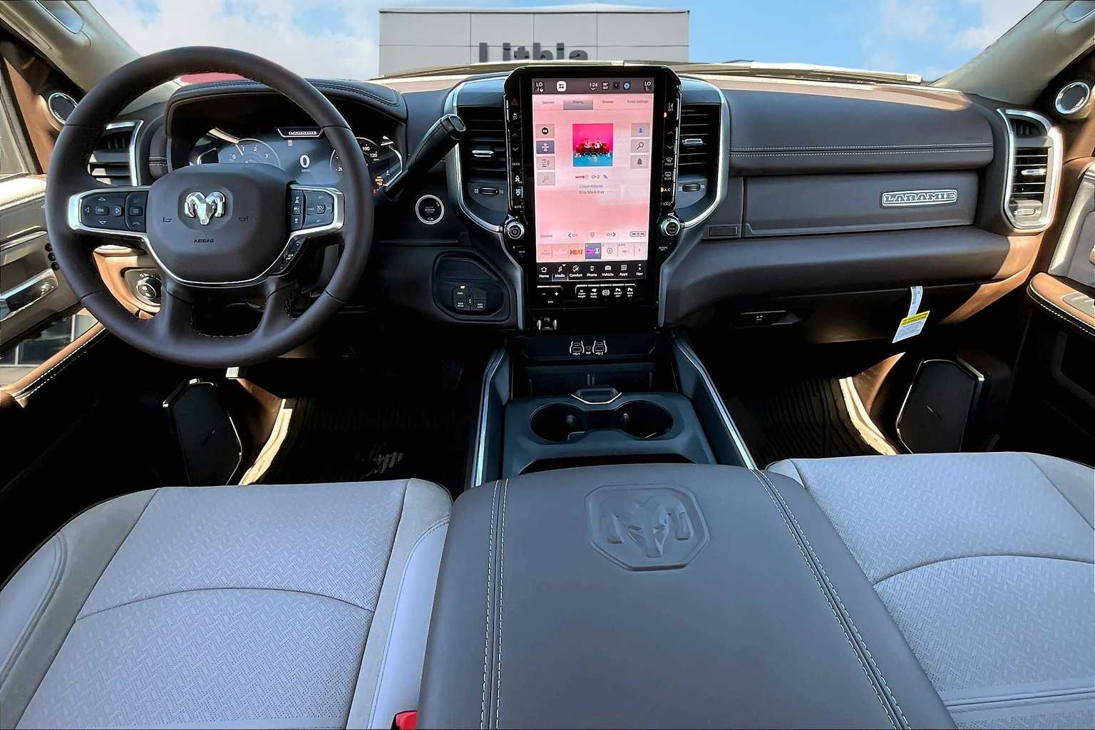 Thumbnail: 2025 RAM 3500 - 10