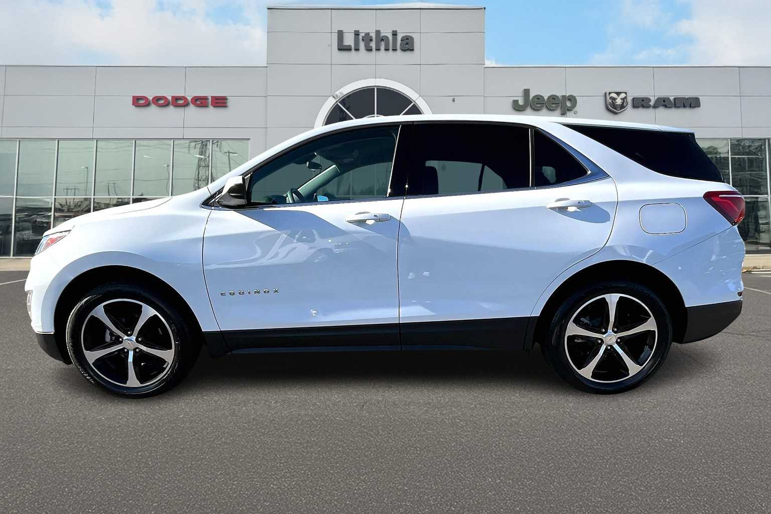 2018 Chevrolet Equinox LT photo 3