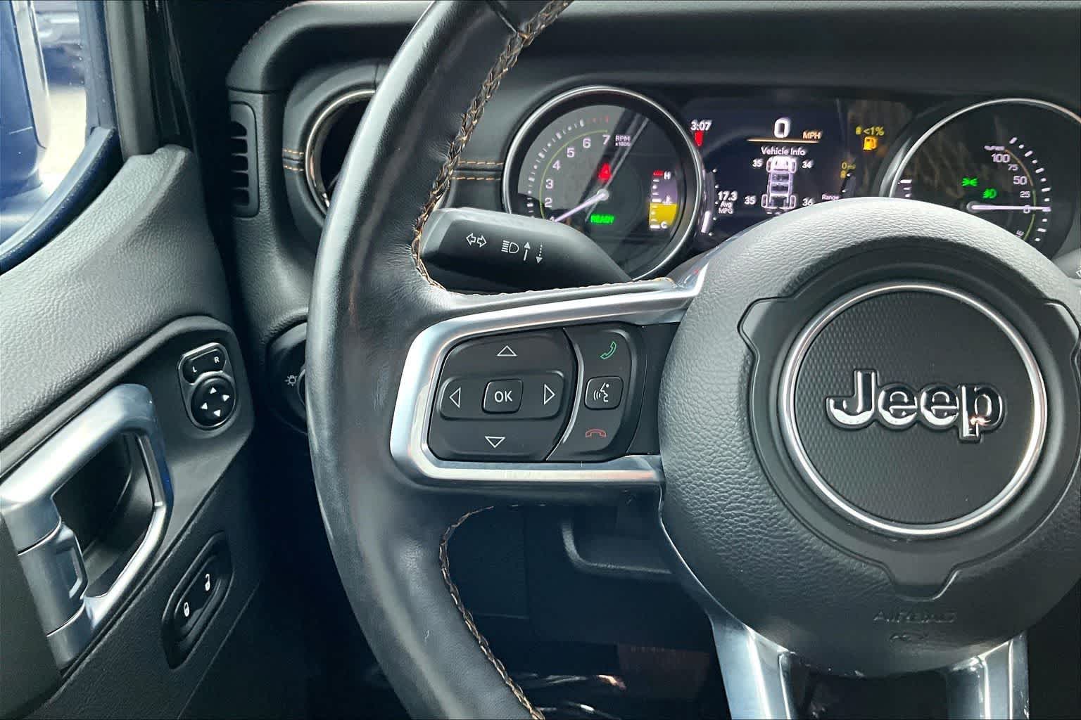 Thumbnail: 2022 Jeep Wrangler - 25