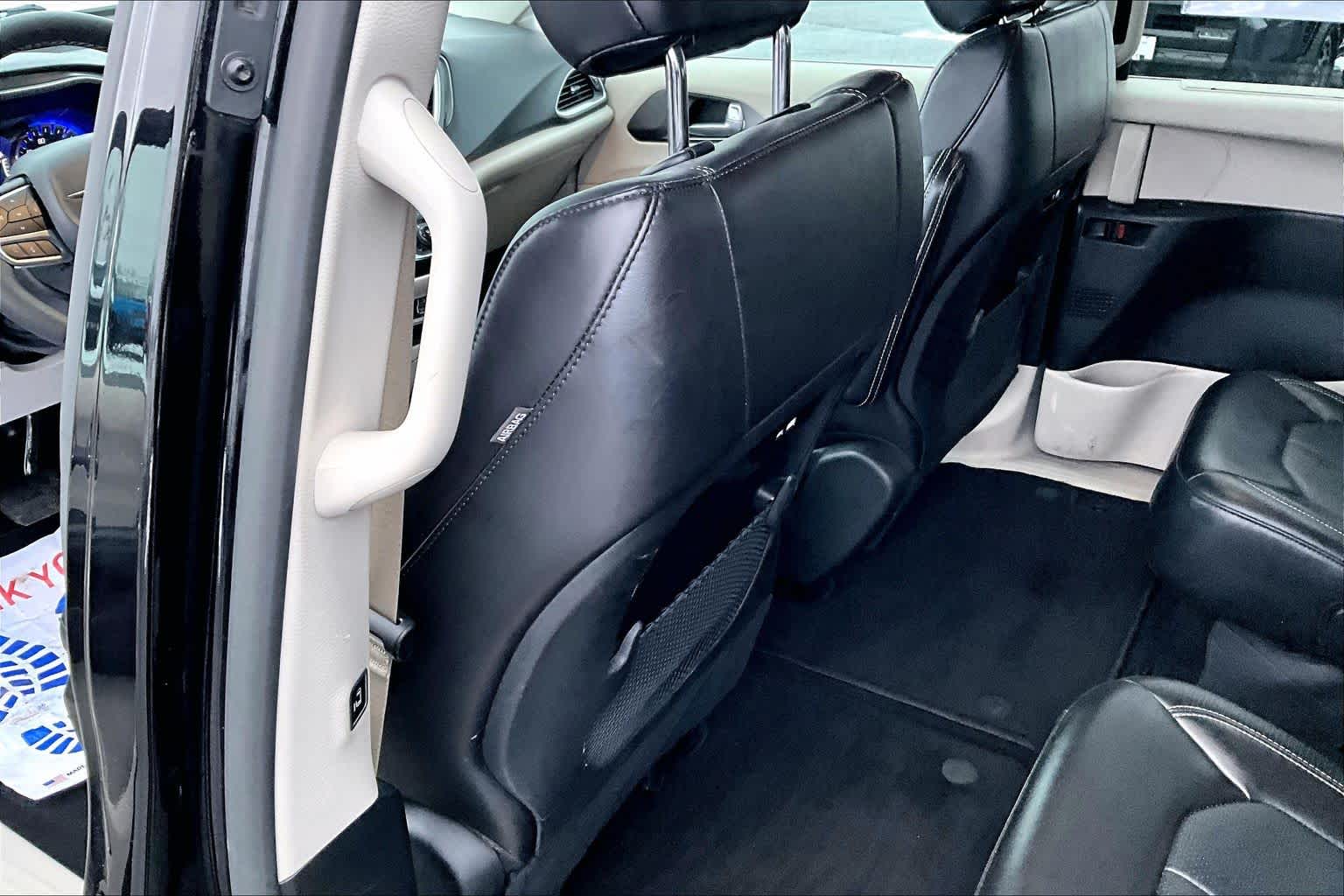 Thumbnail: 2024 Chrysler Pacifica - 12