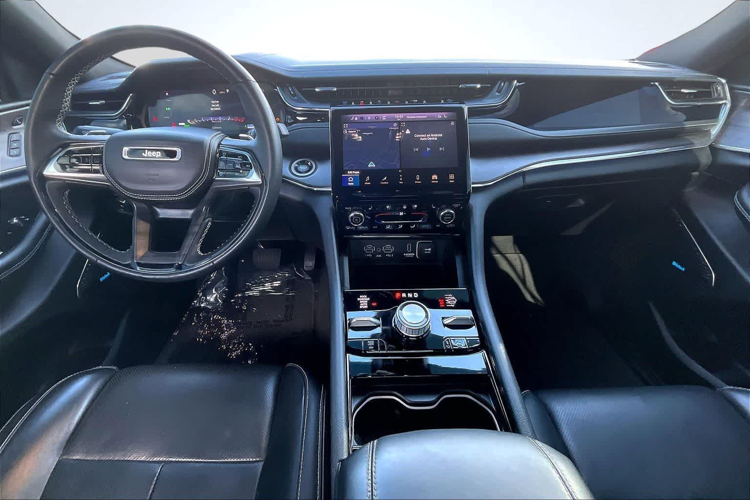 Thumbnail: 2023 Jeep Grand Cherokee - 10