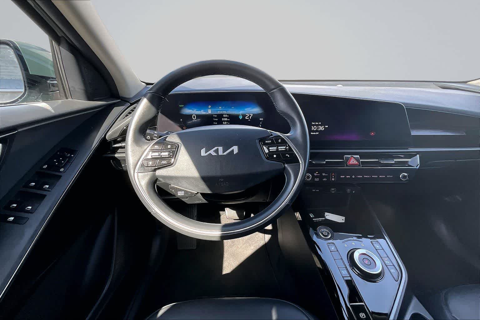 Thumbnail: 2023 Kia Niro - 14