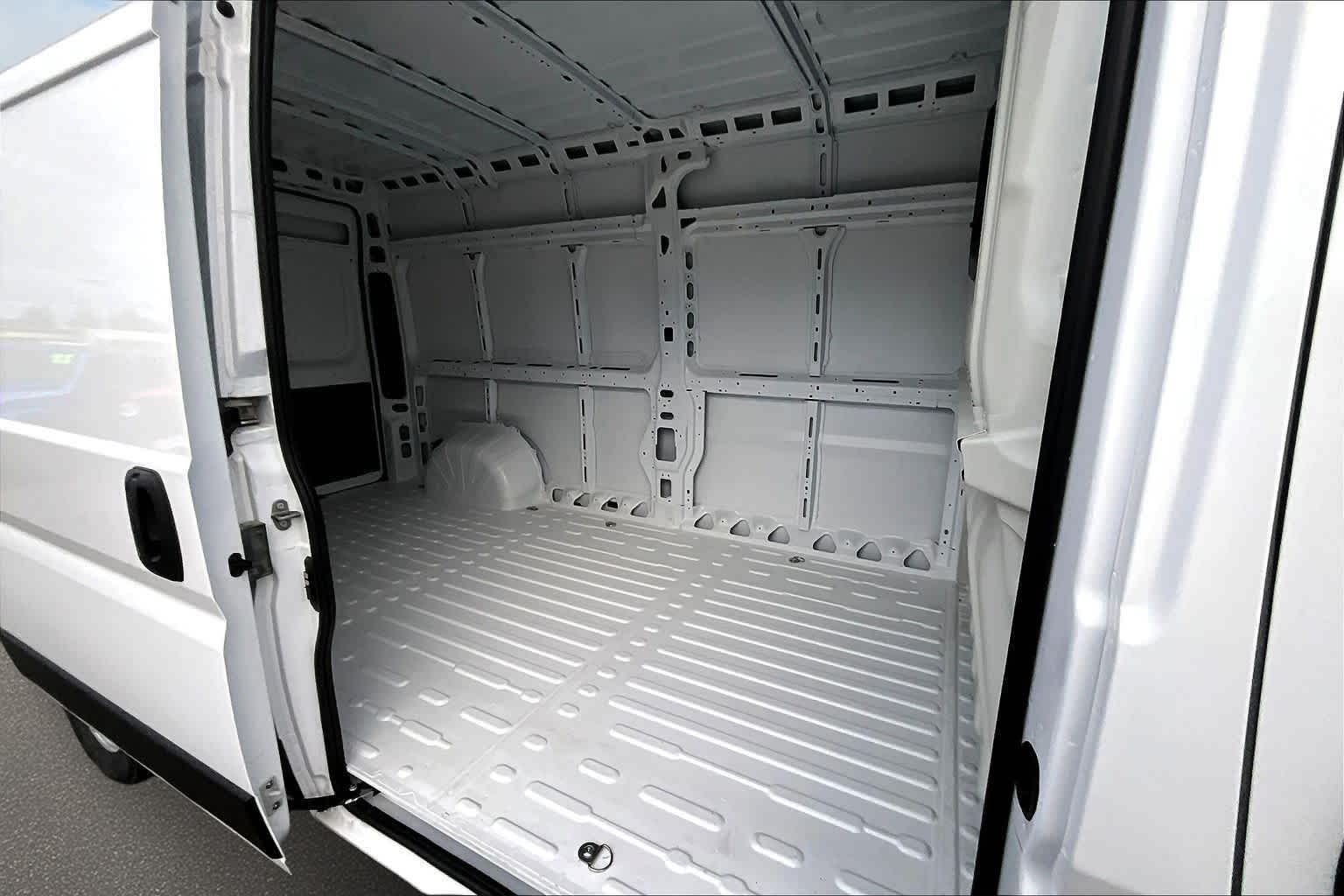 Thumbnail: 2025 RAM ProMaster - 13