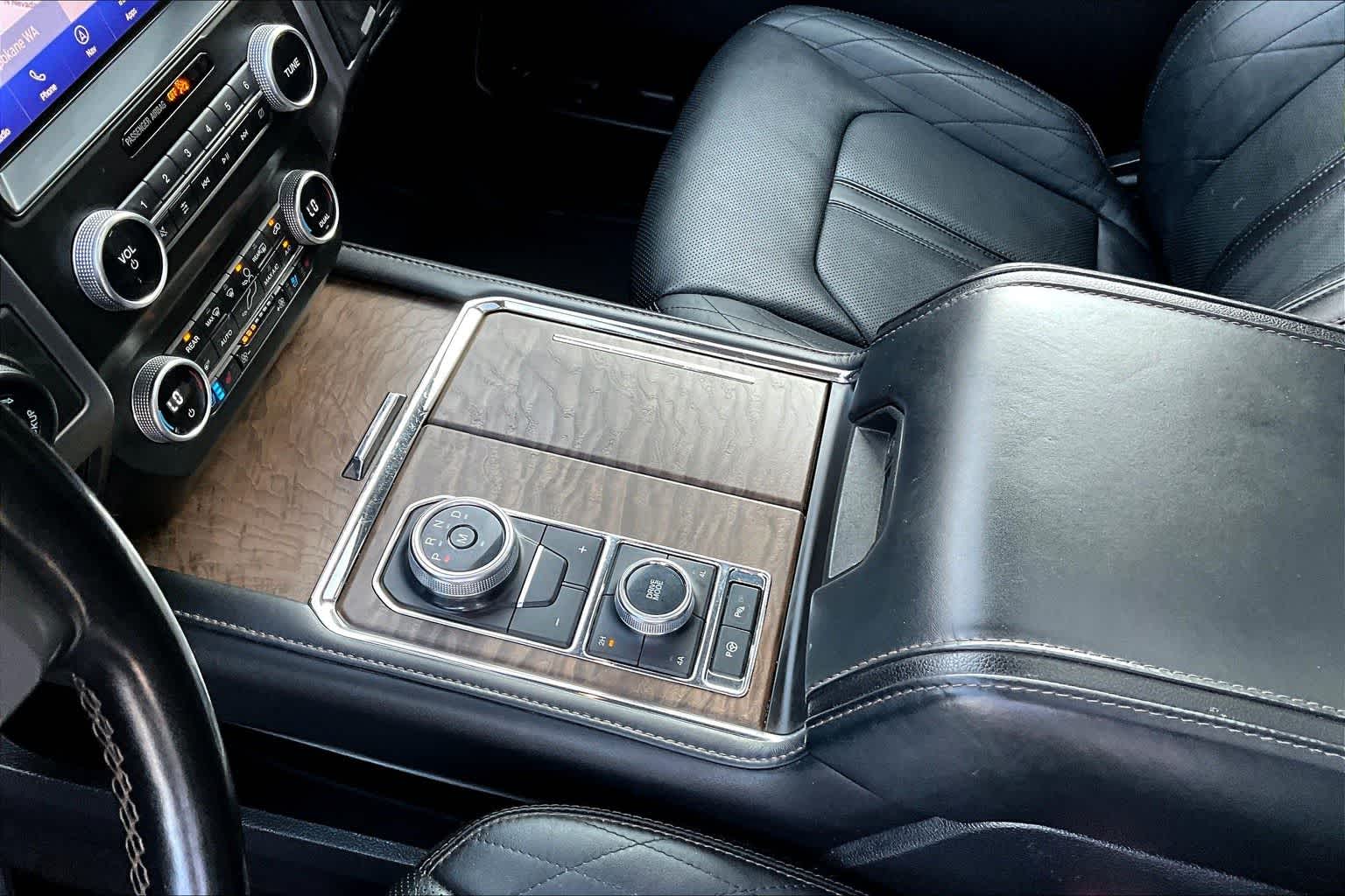 Thumbnail: 2021 Ford Expedition - 17