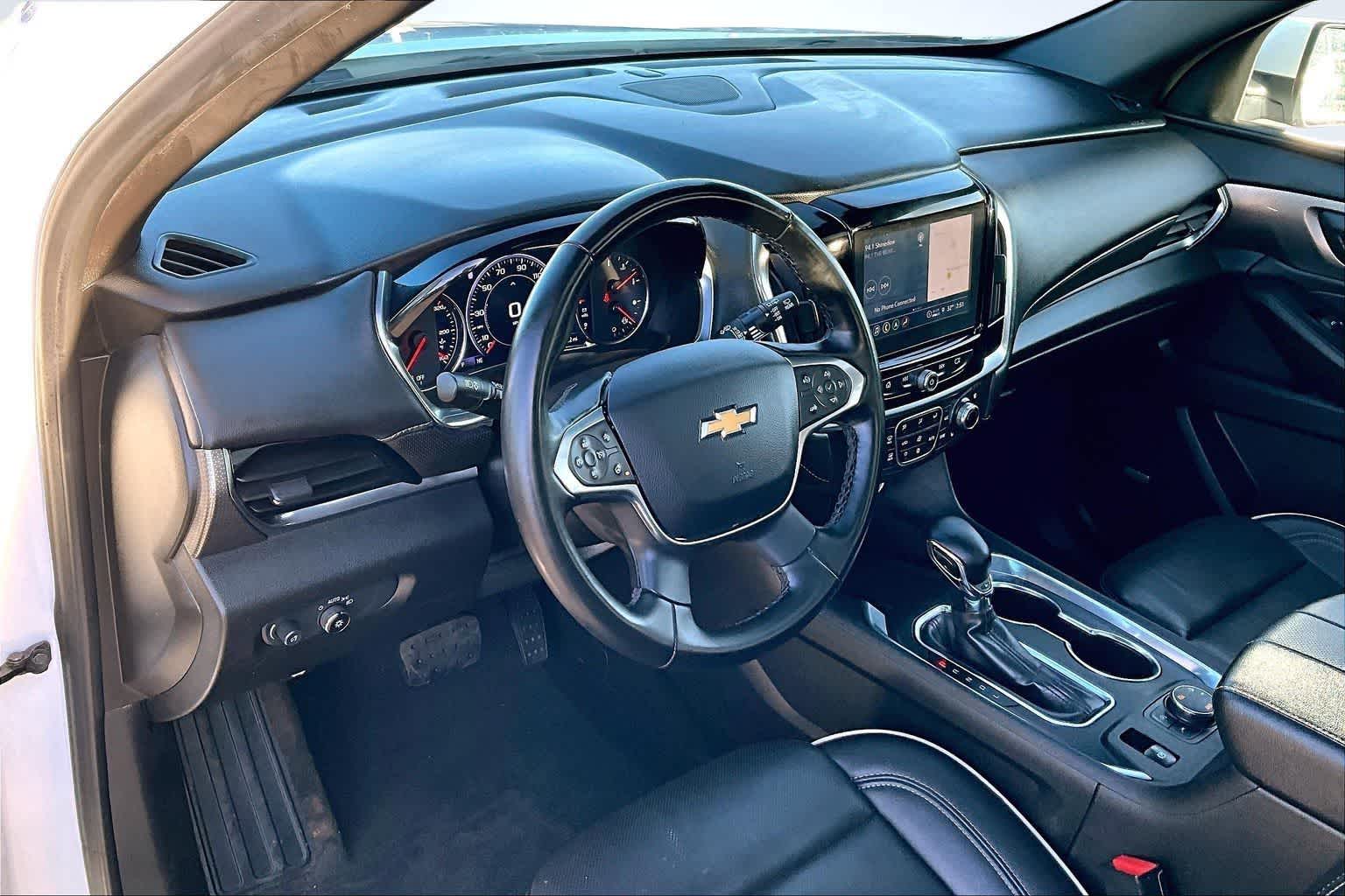 Thumbnail: 2023 Chevrolet Traverse - 2