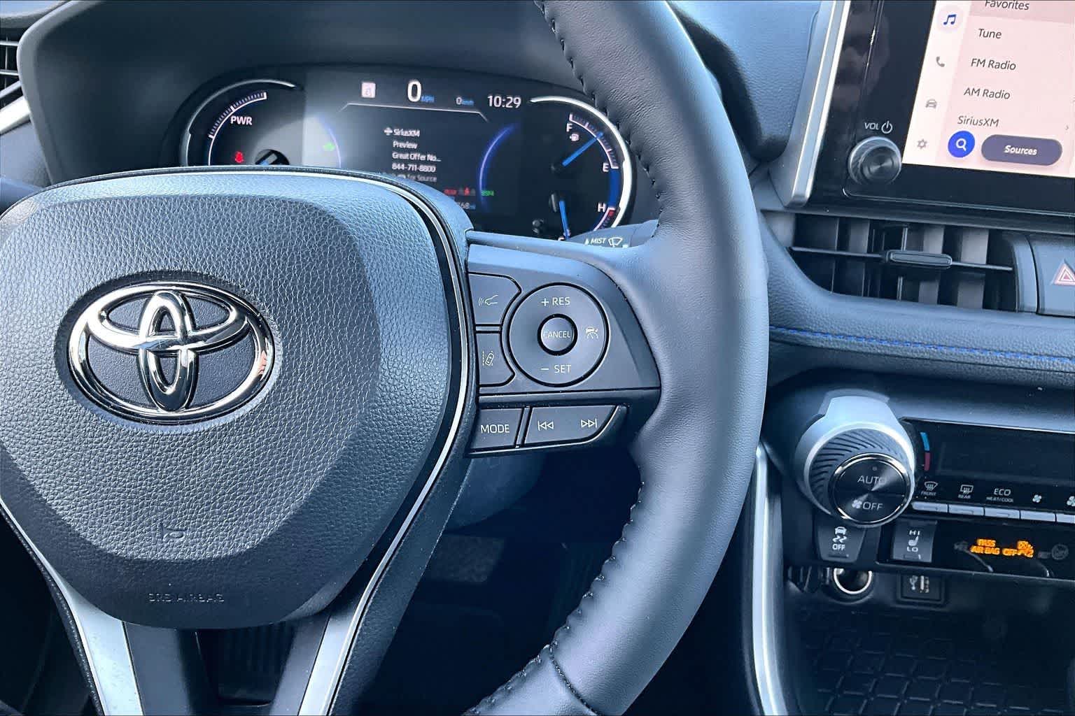 Thumbnail: 2025 Toyota RAV4 - 26