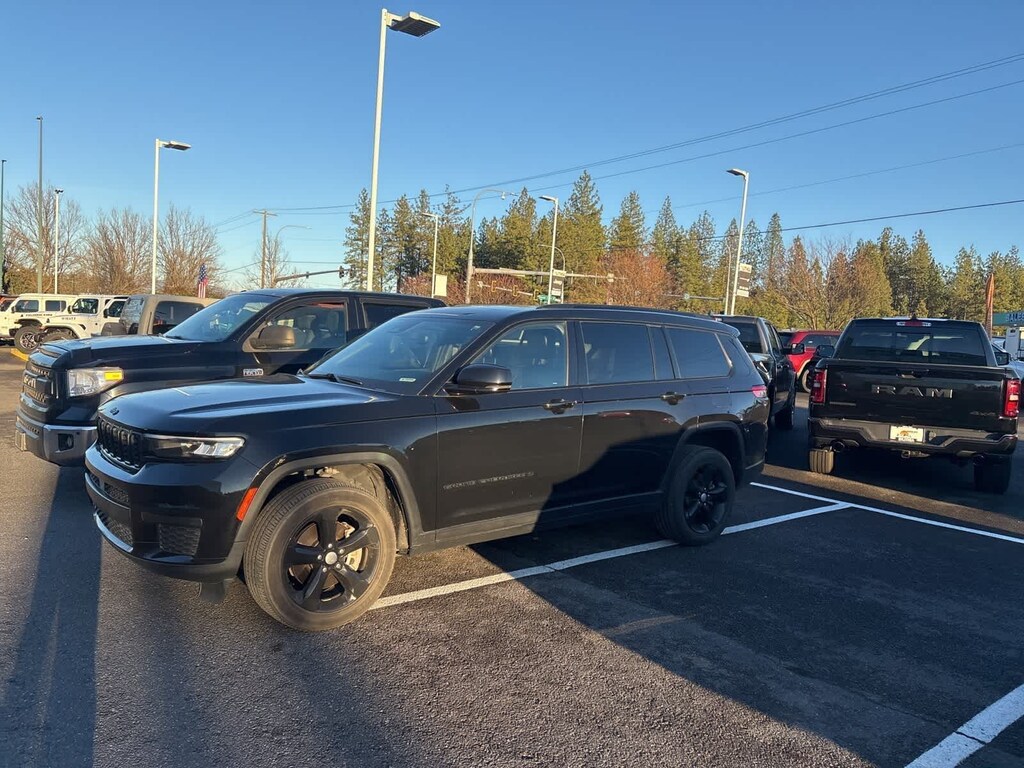 Used 2021 Jeep Grand Cherokee L Altitude SUV