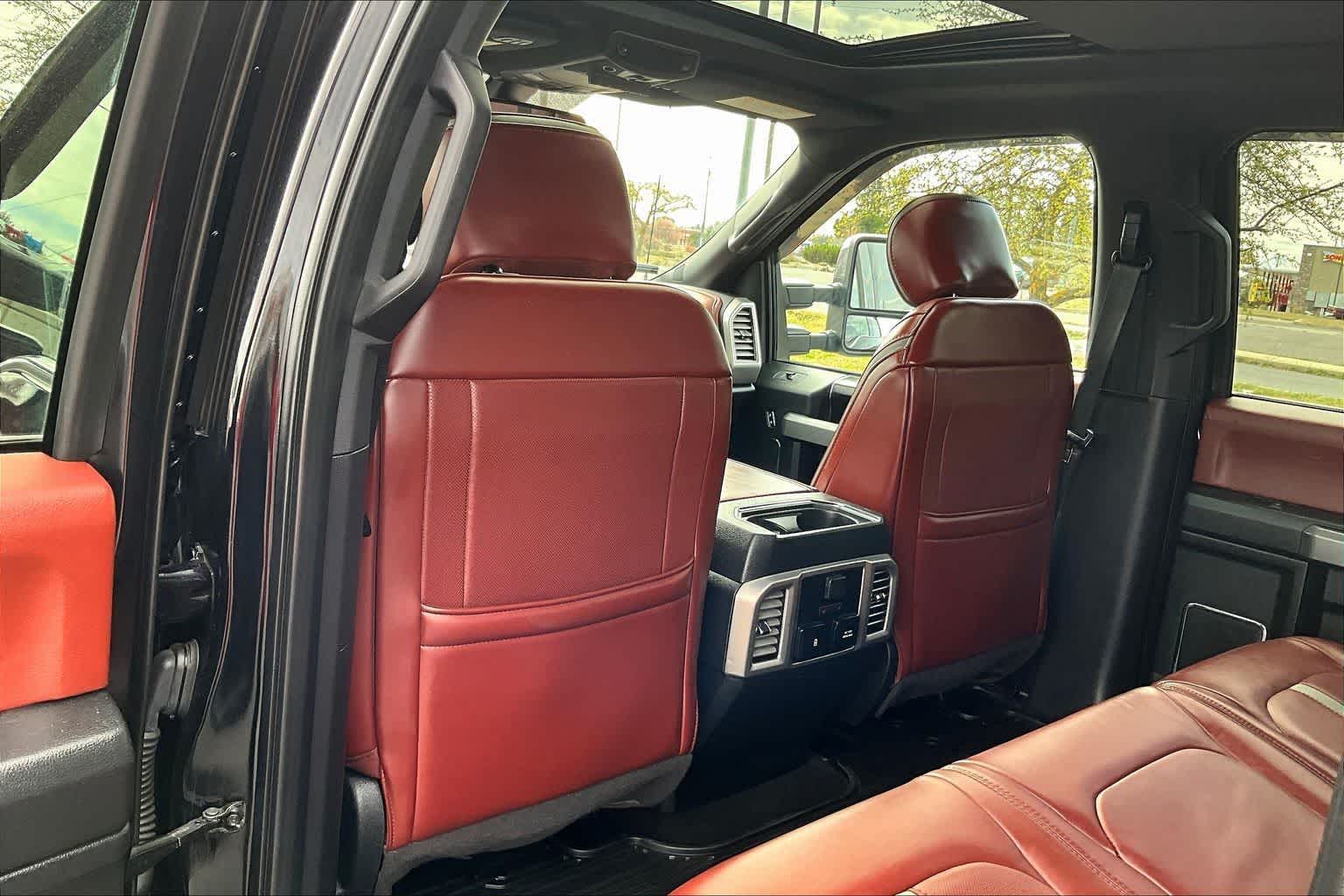 Thumbnail: 2019 Ford Econoline - 12